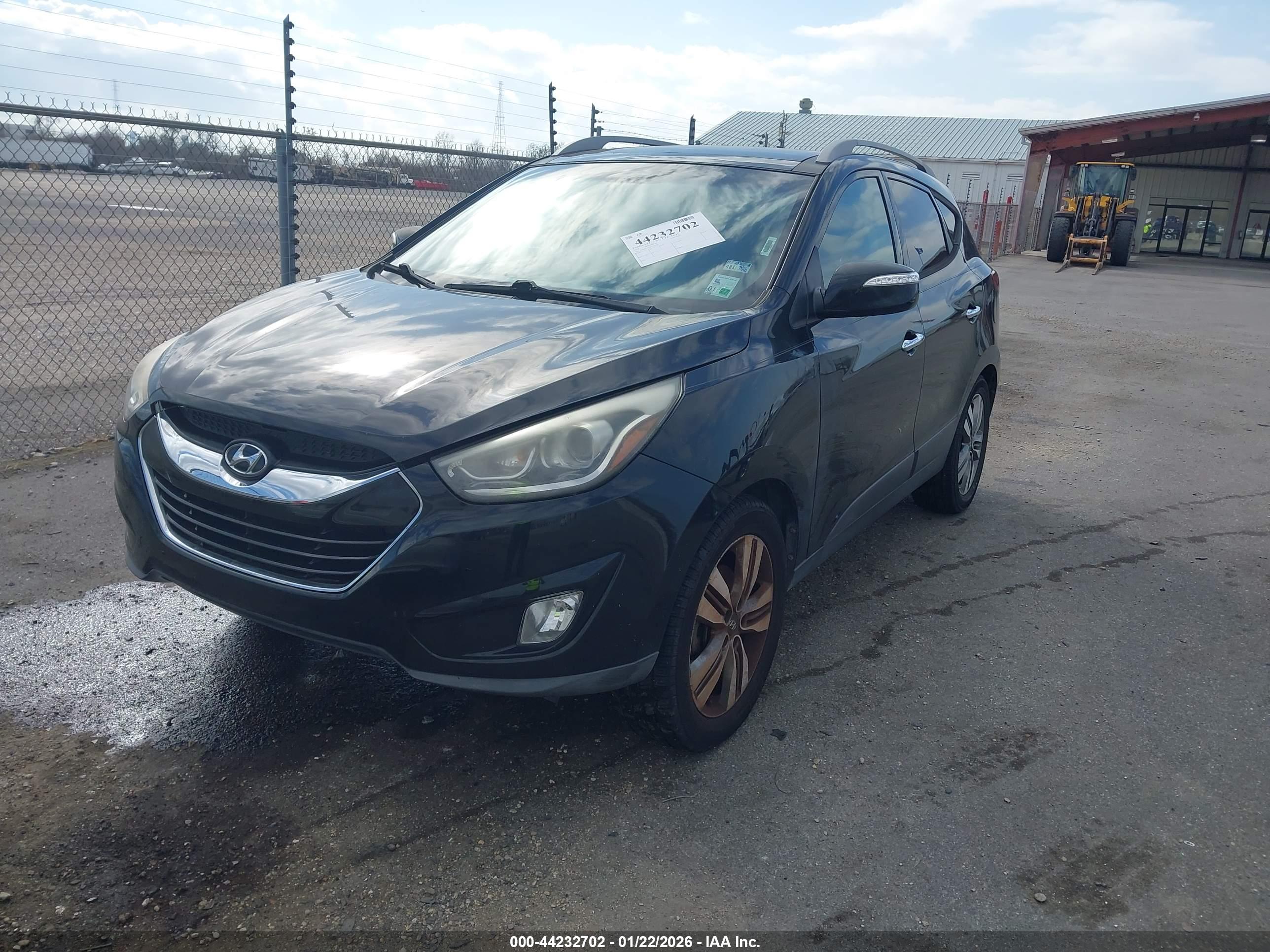 HYUNDAI TUCSON image 2