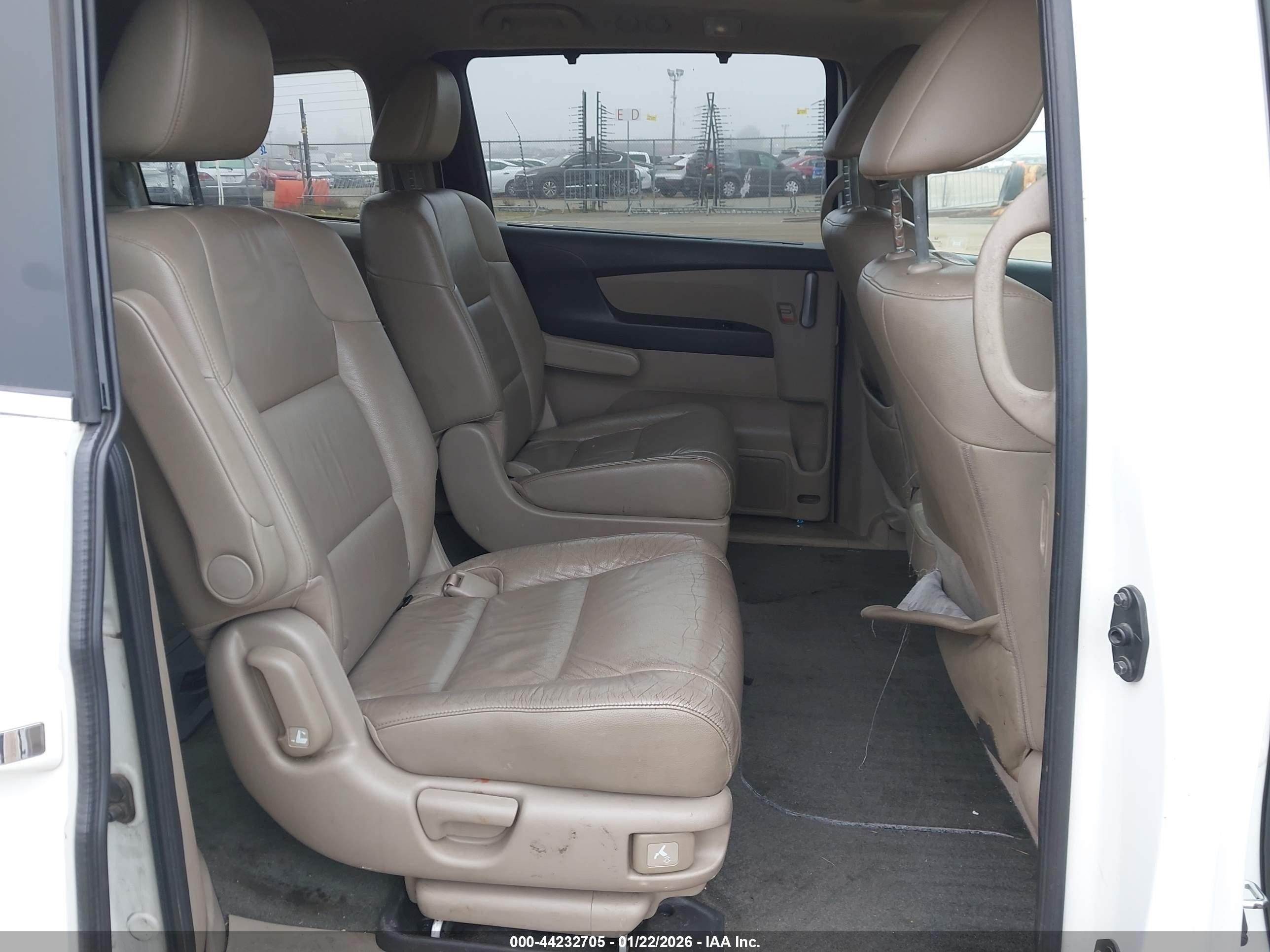 HONDA ODYSSEY image 8