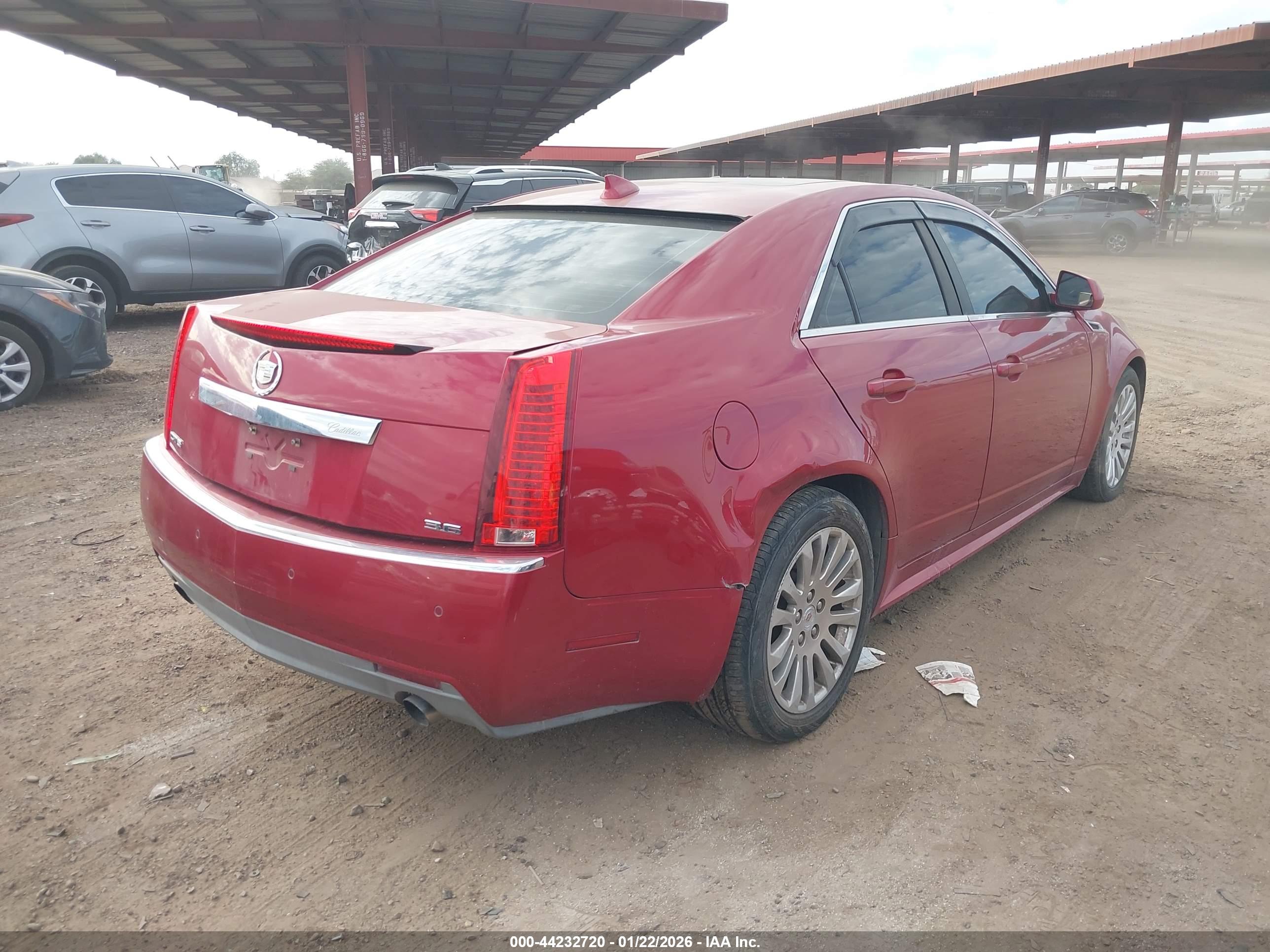 CADILLAC CTS image 6