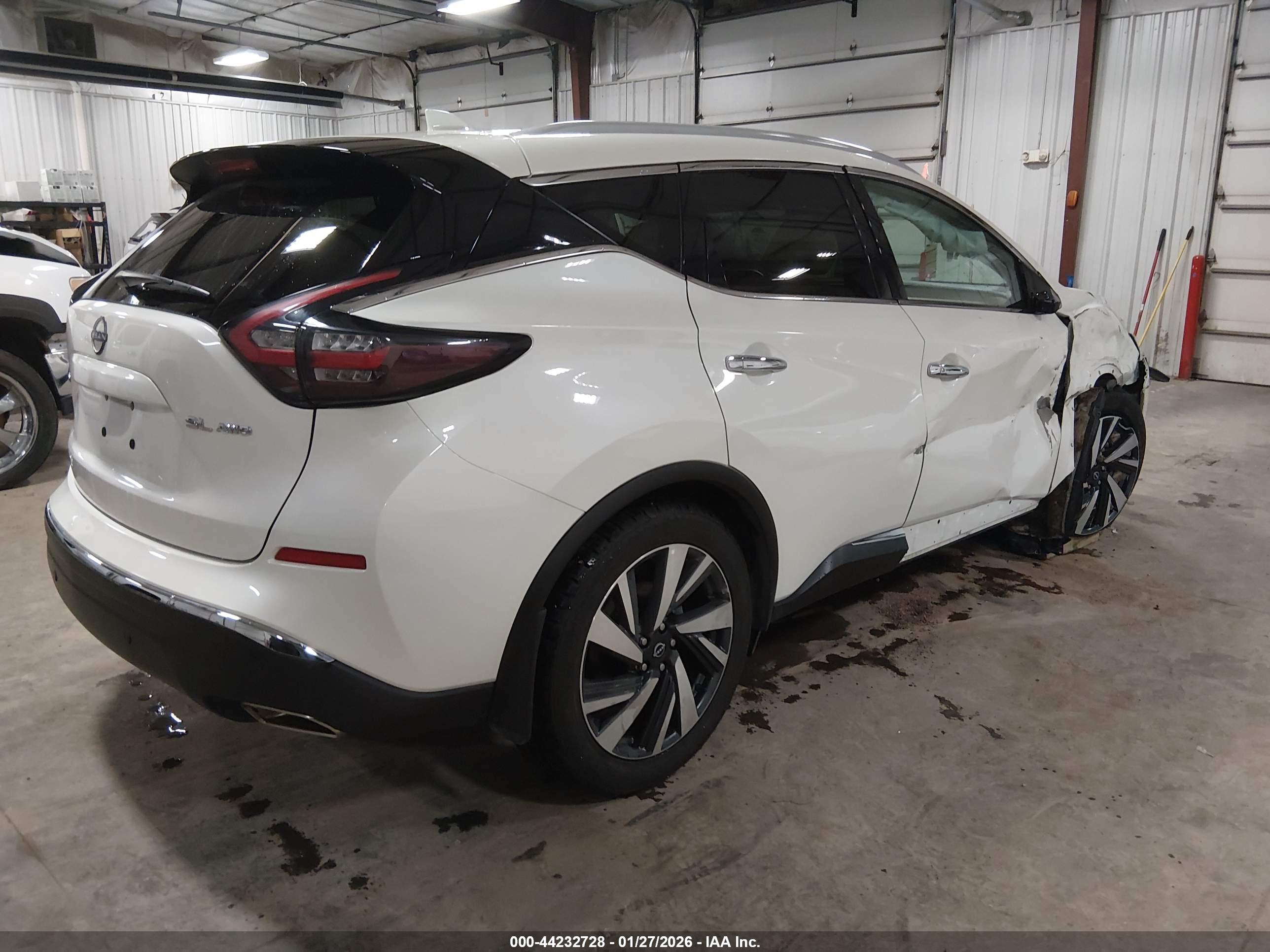 NISSAN MURANO image 4