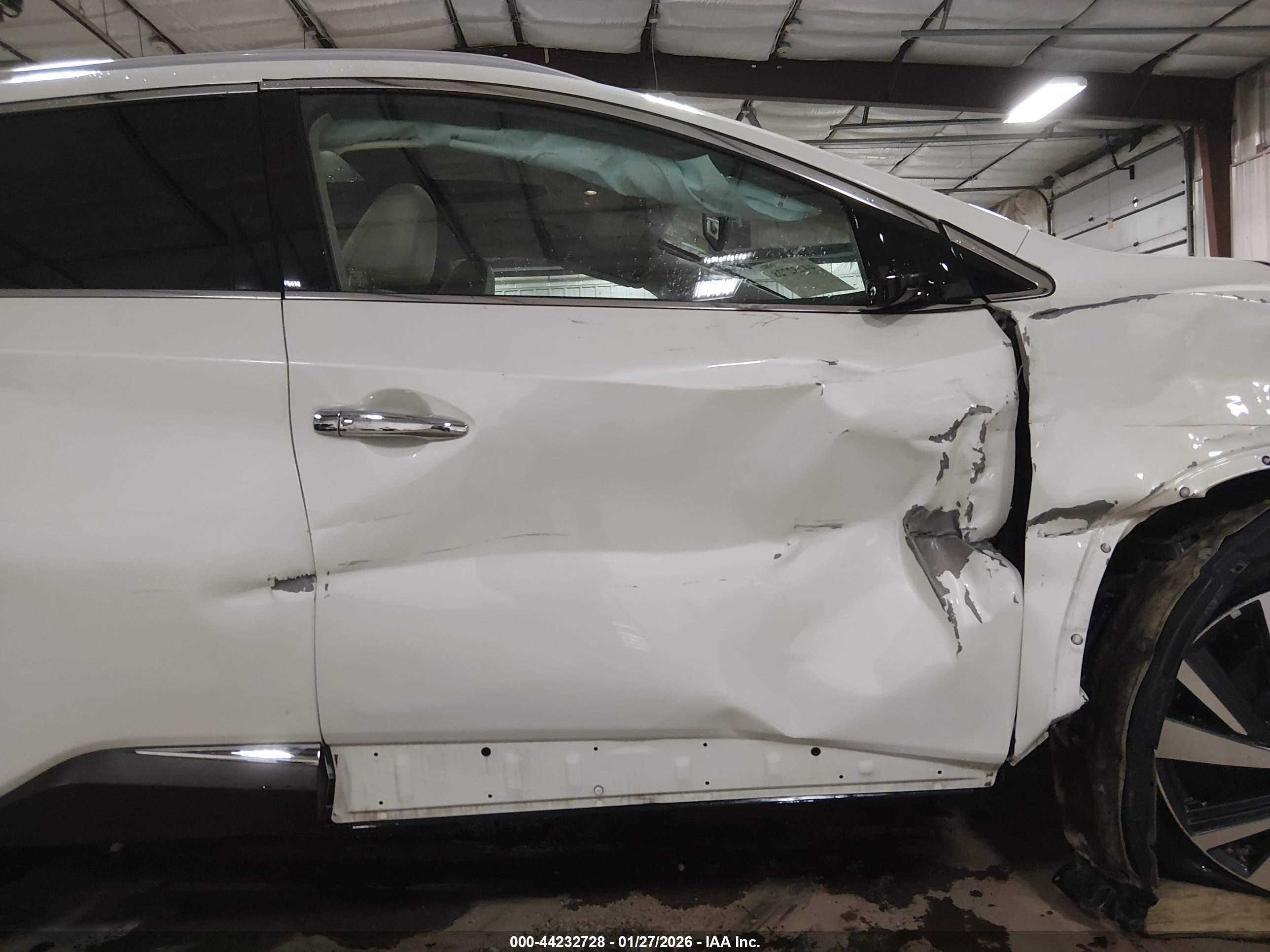 NISSAN MURANO image 6