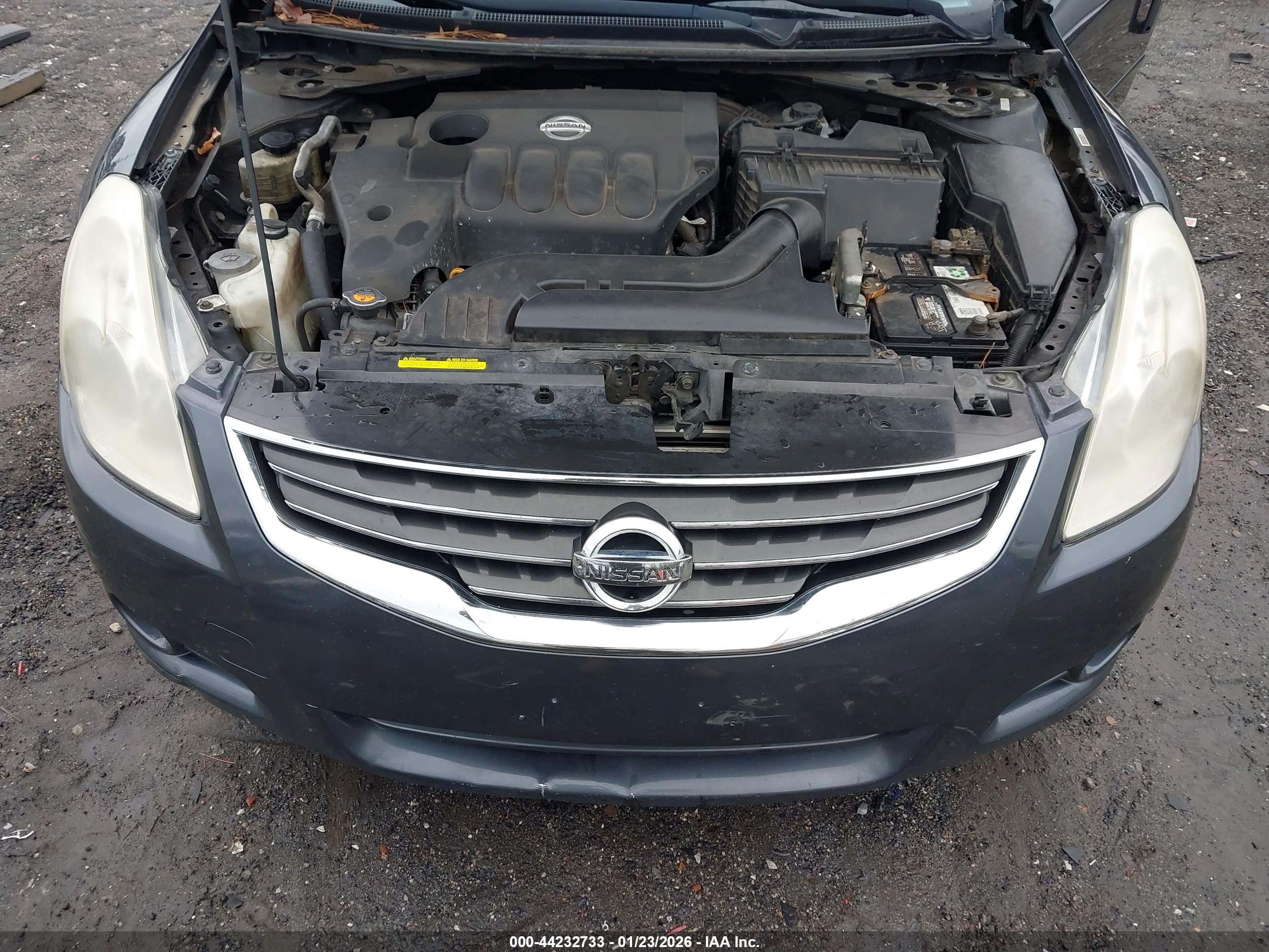 NISSAN ALTIMA image 10