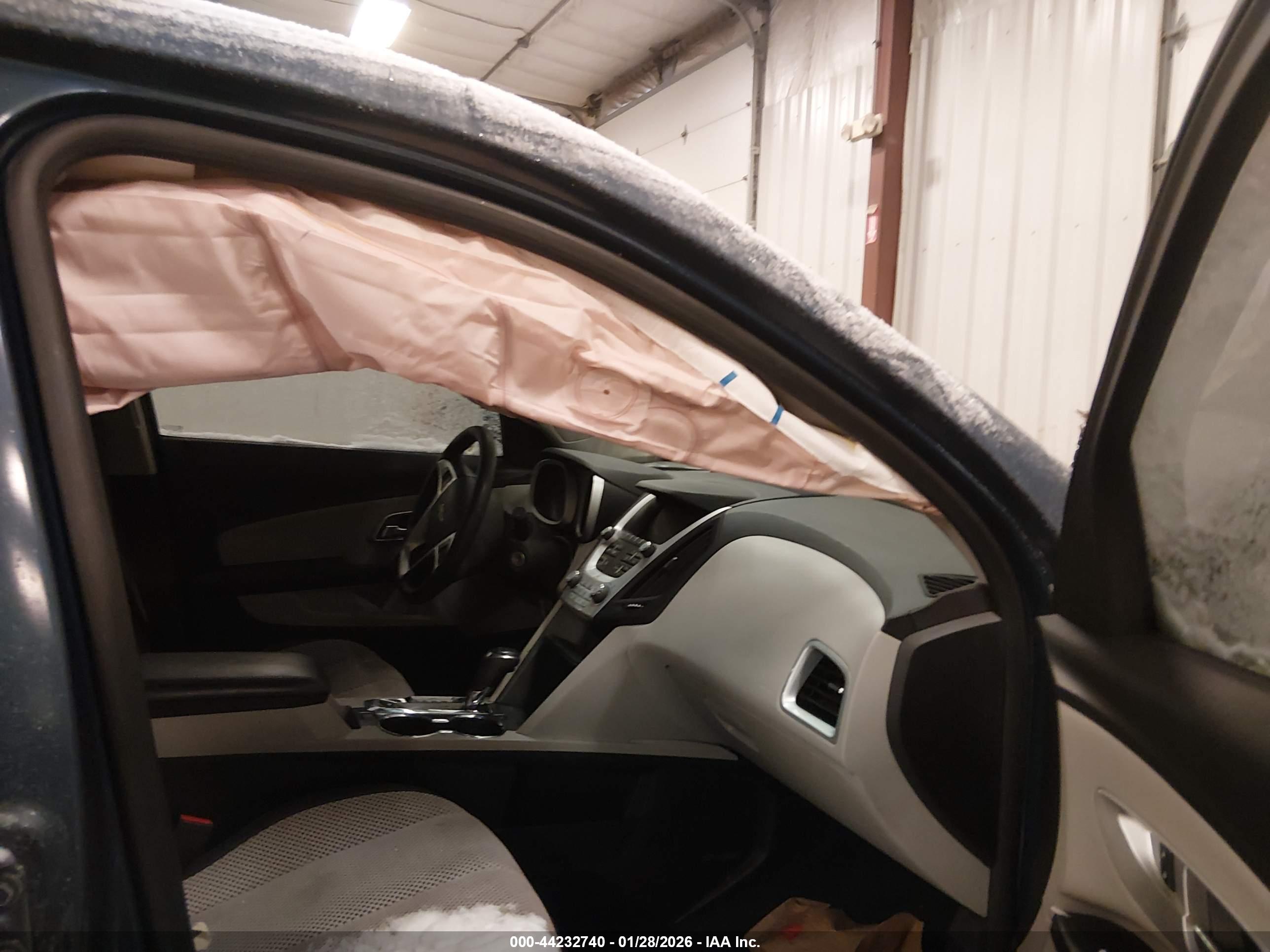 CHEVROLET EQUINOX image 5