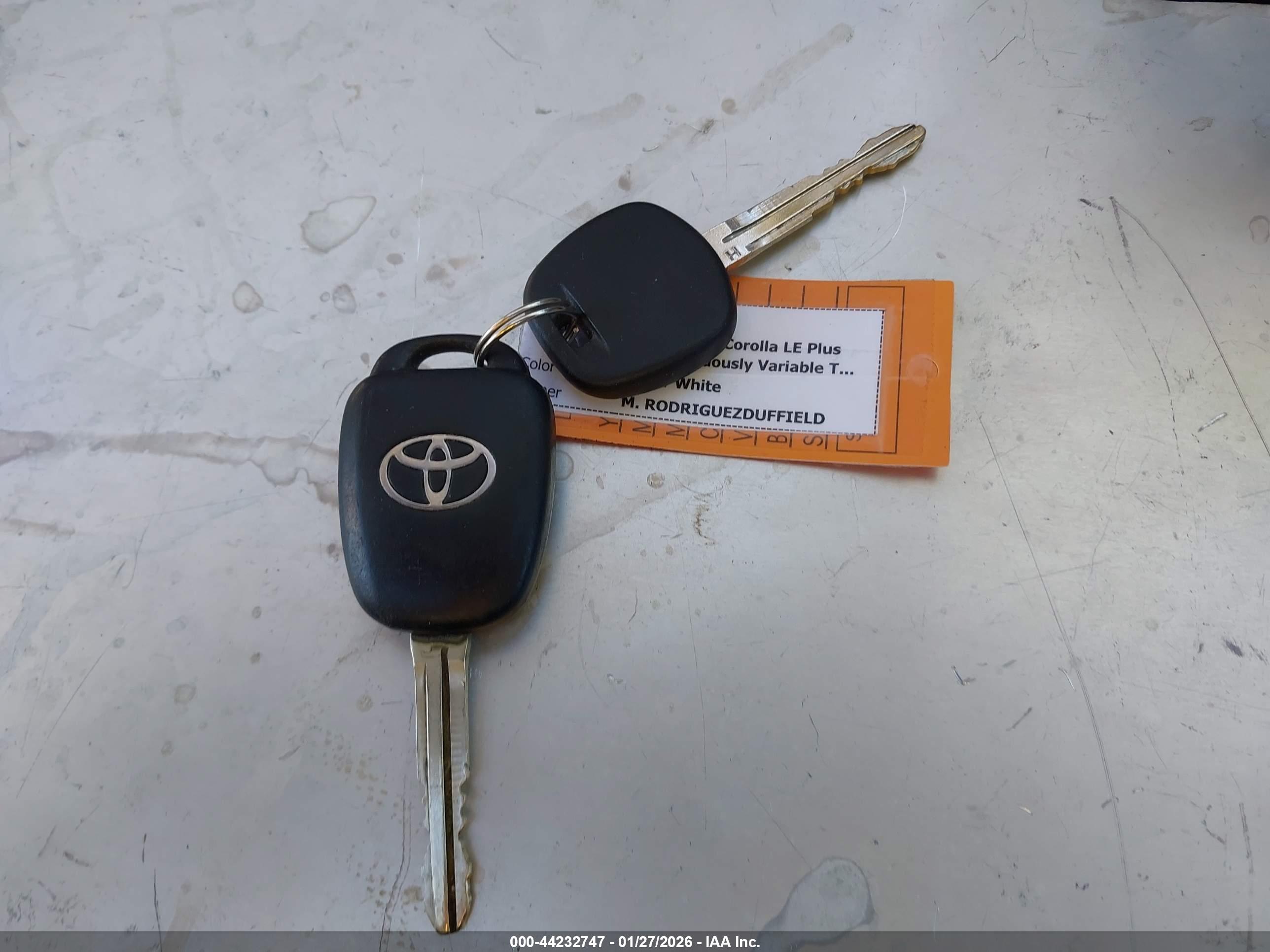 TOYOTA COROLLA image 11