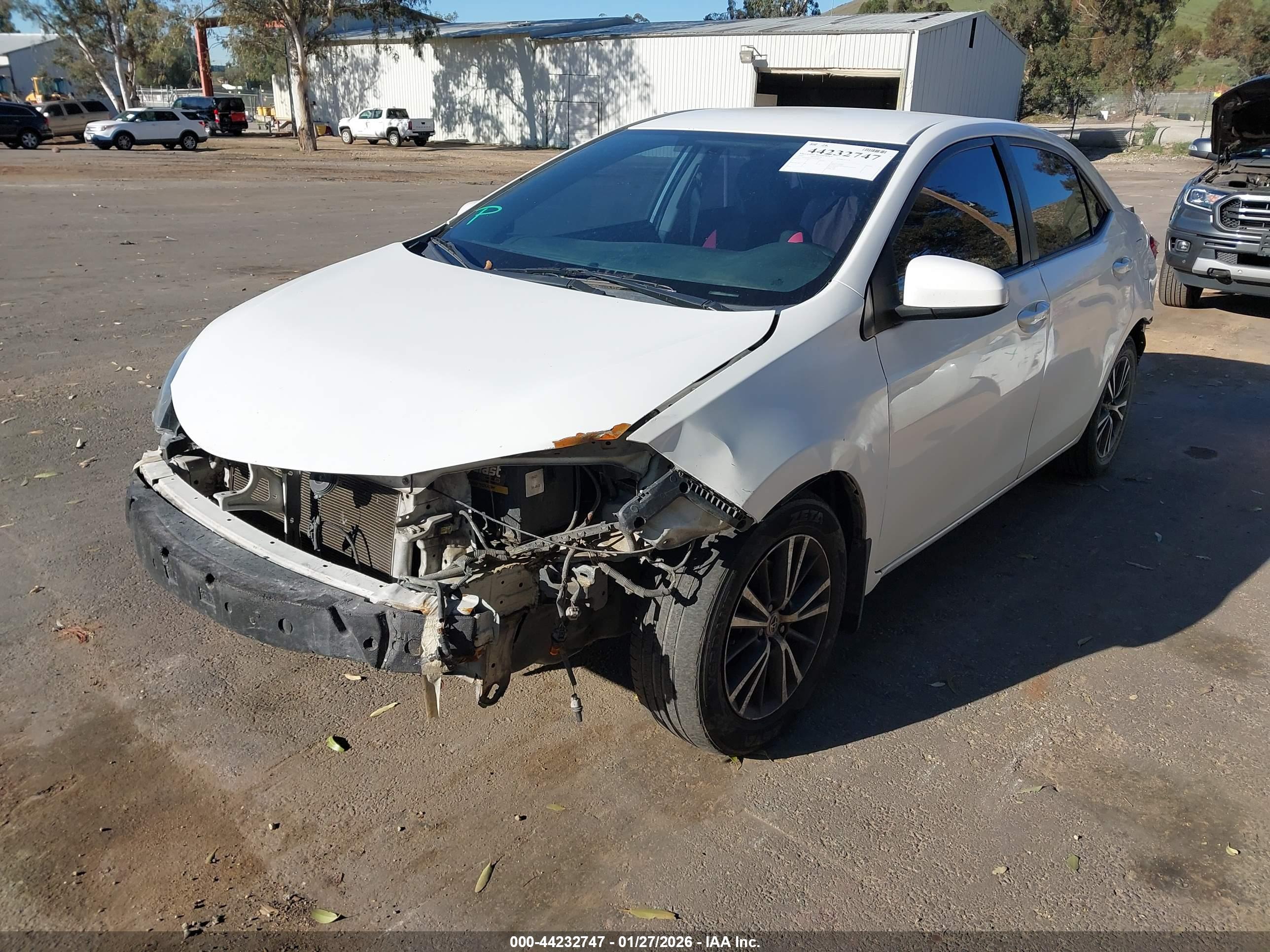 TOYOTA COROLLA image 2