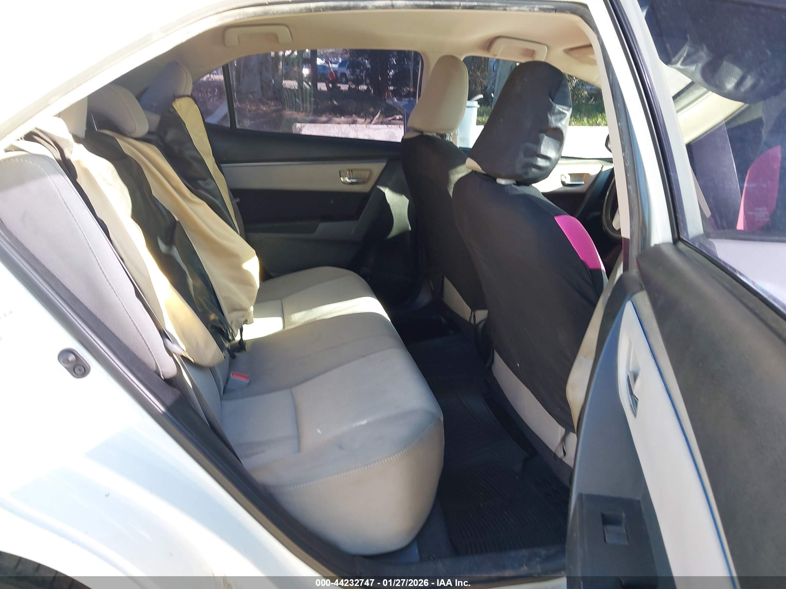 TOYOTA COROLLA image 8