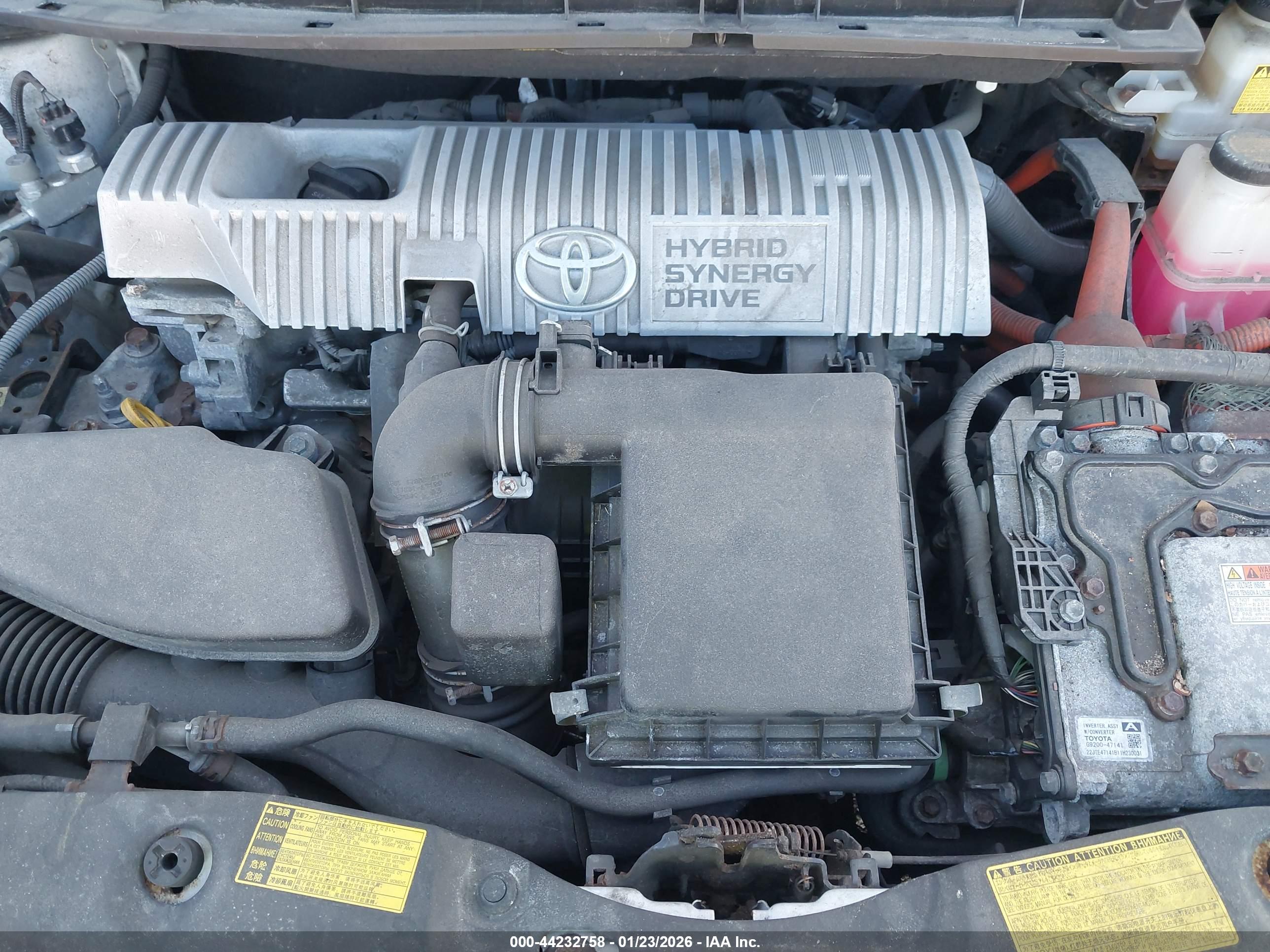 TOYOTA PRIUS image 10