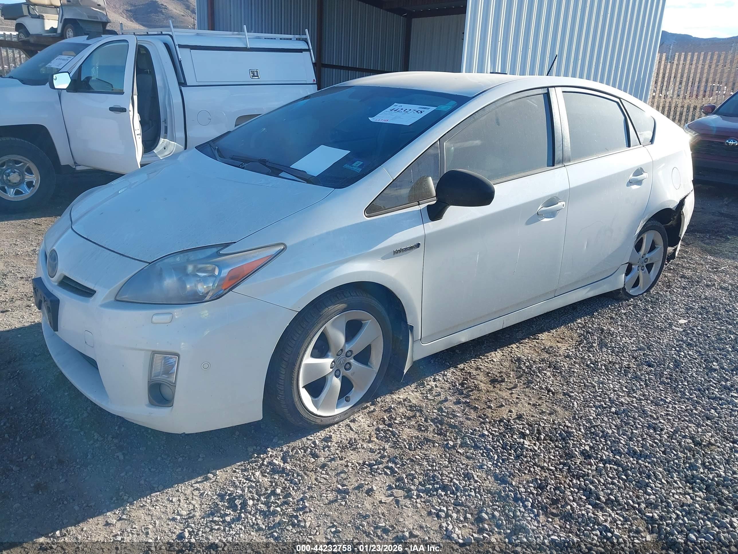 TOYOTA PRIUS image 2