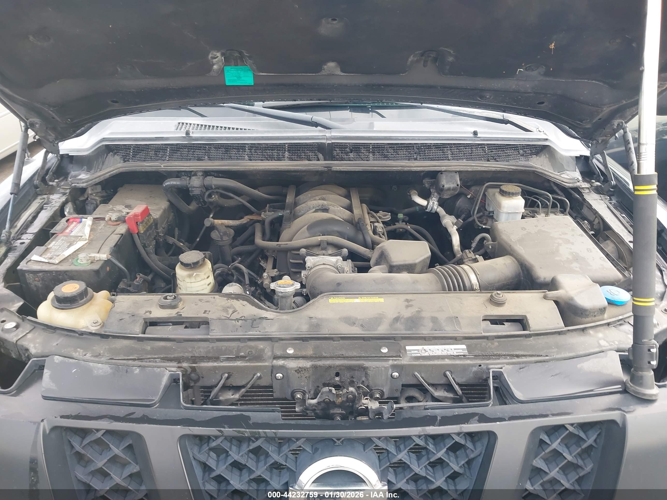 NISSAN TITAN image 10