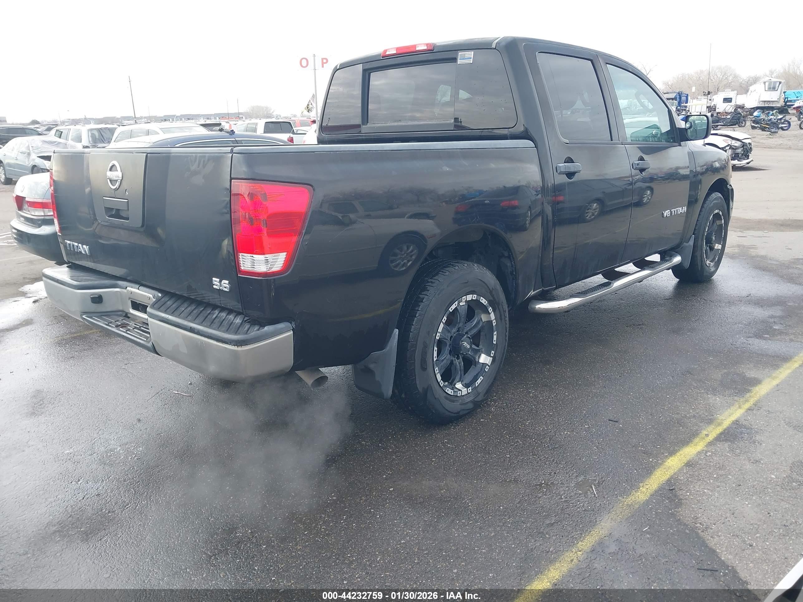 NISSAN TITAN image 4