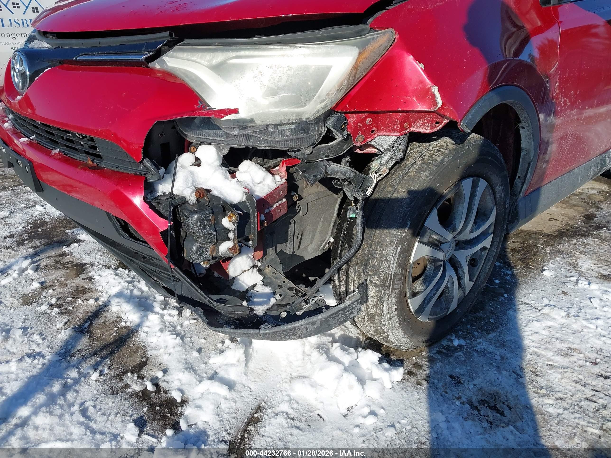 TOYOTA RAV4 image 6