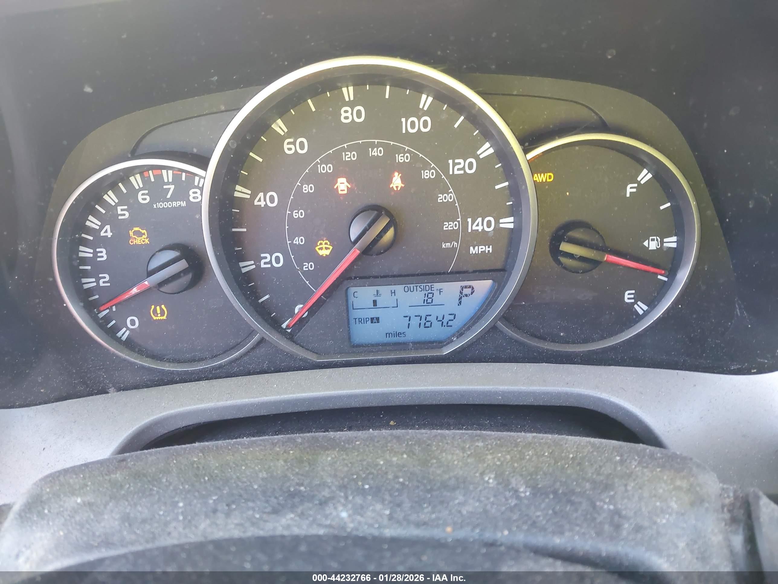 TOYOTA RAV4 image 7