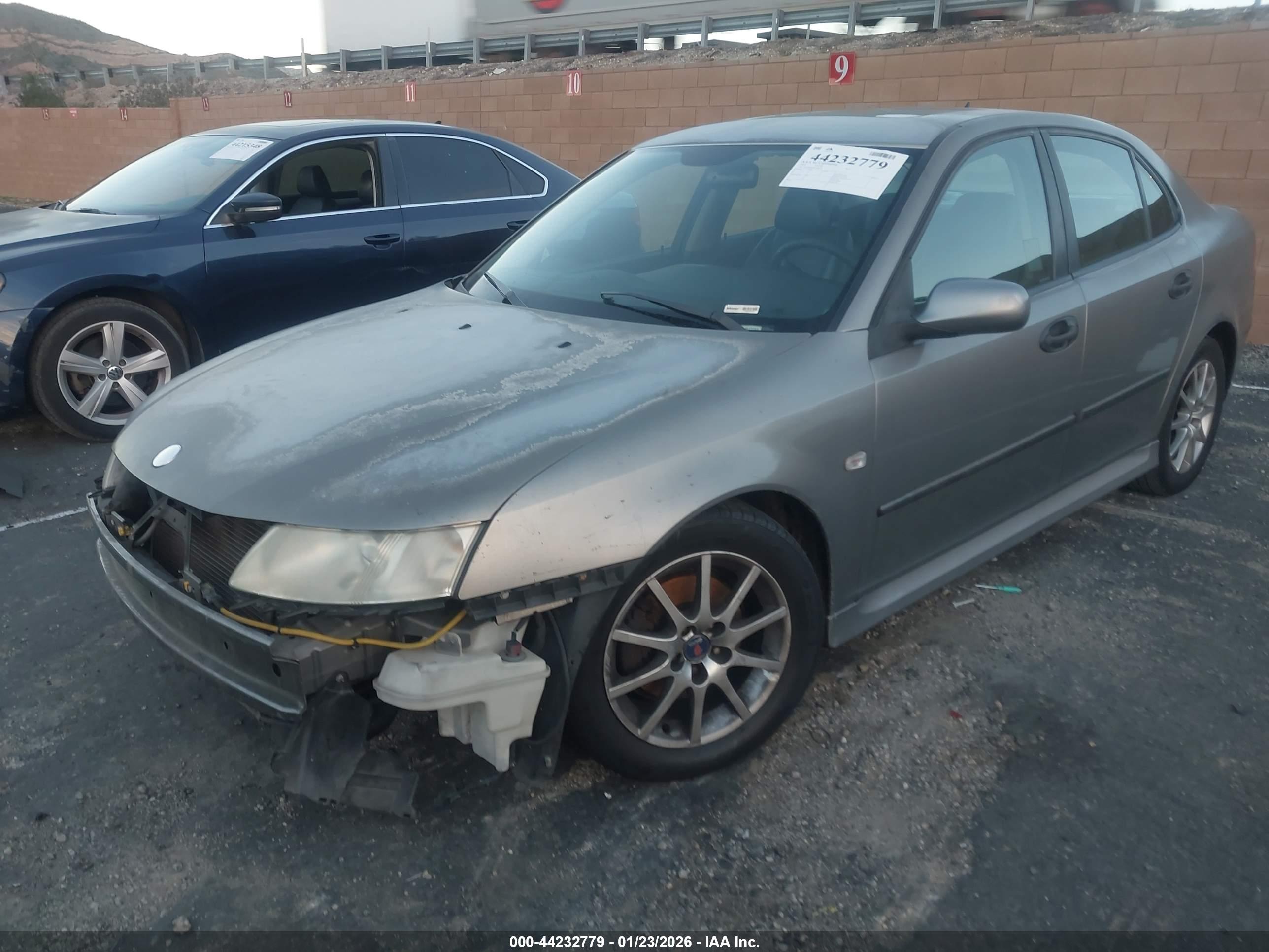 SAAB 9-3 image 2