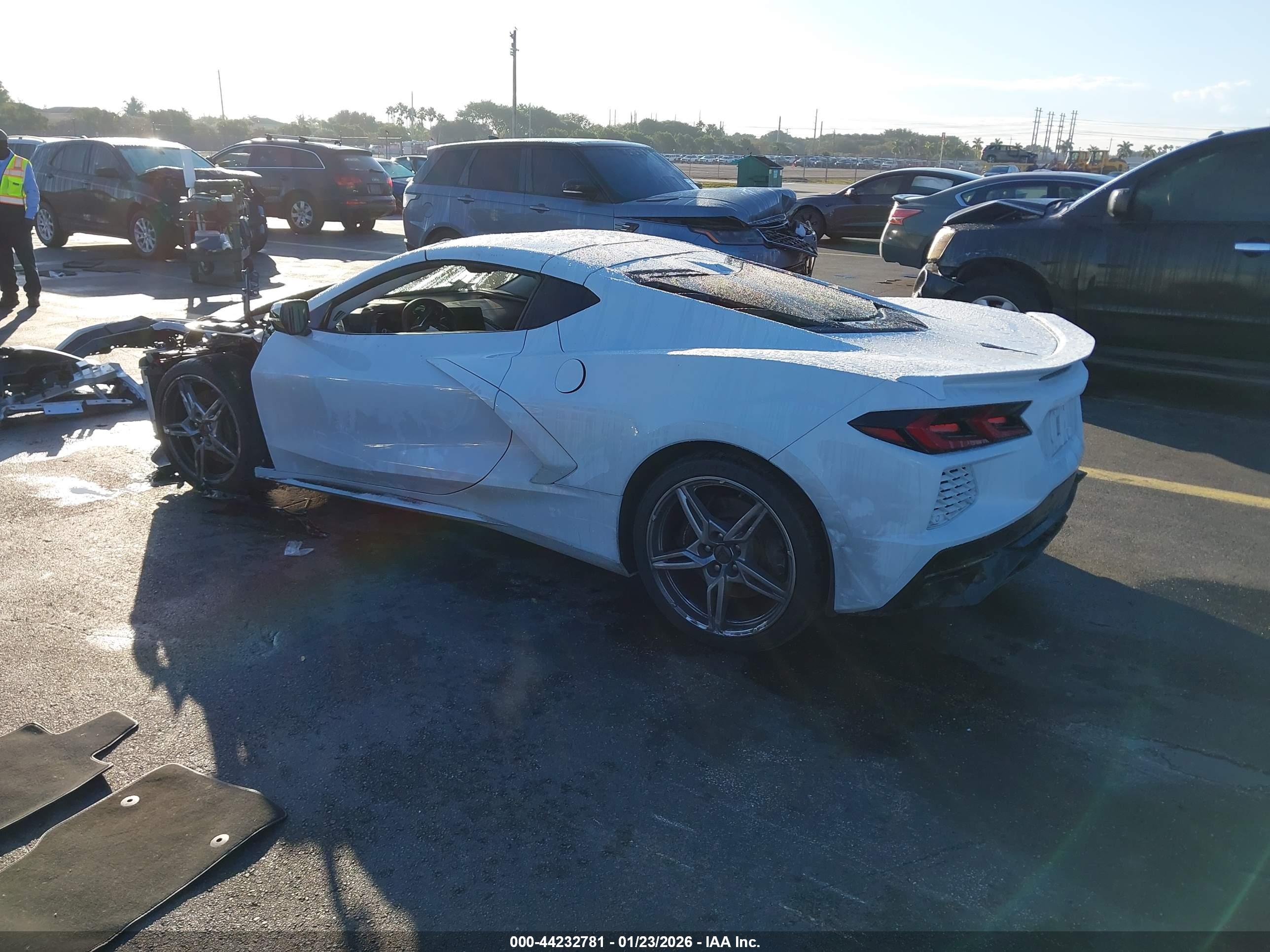 CHEVROLET CORVETTE image 3