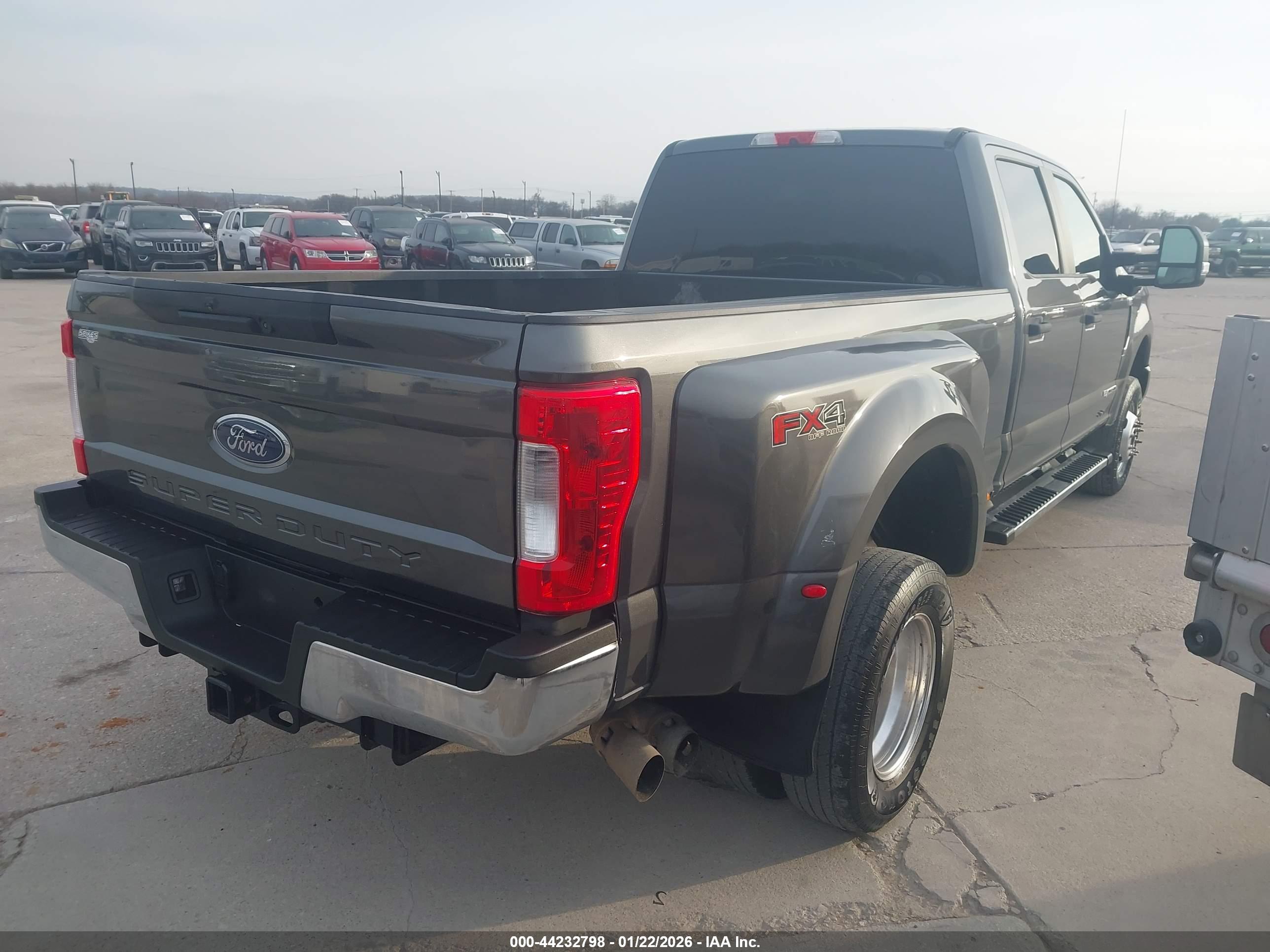 FORD F-350 image 4