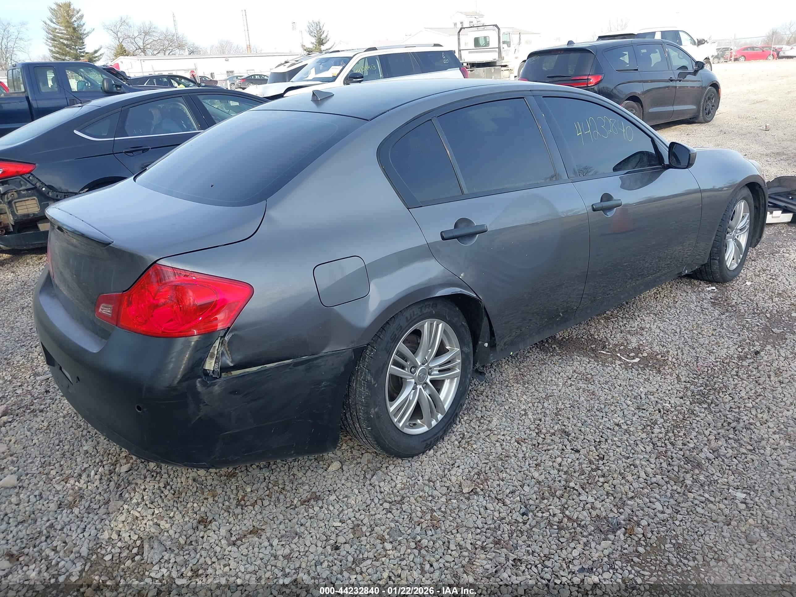 INFINITI G37X image 4