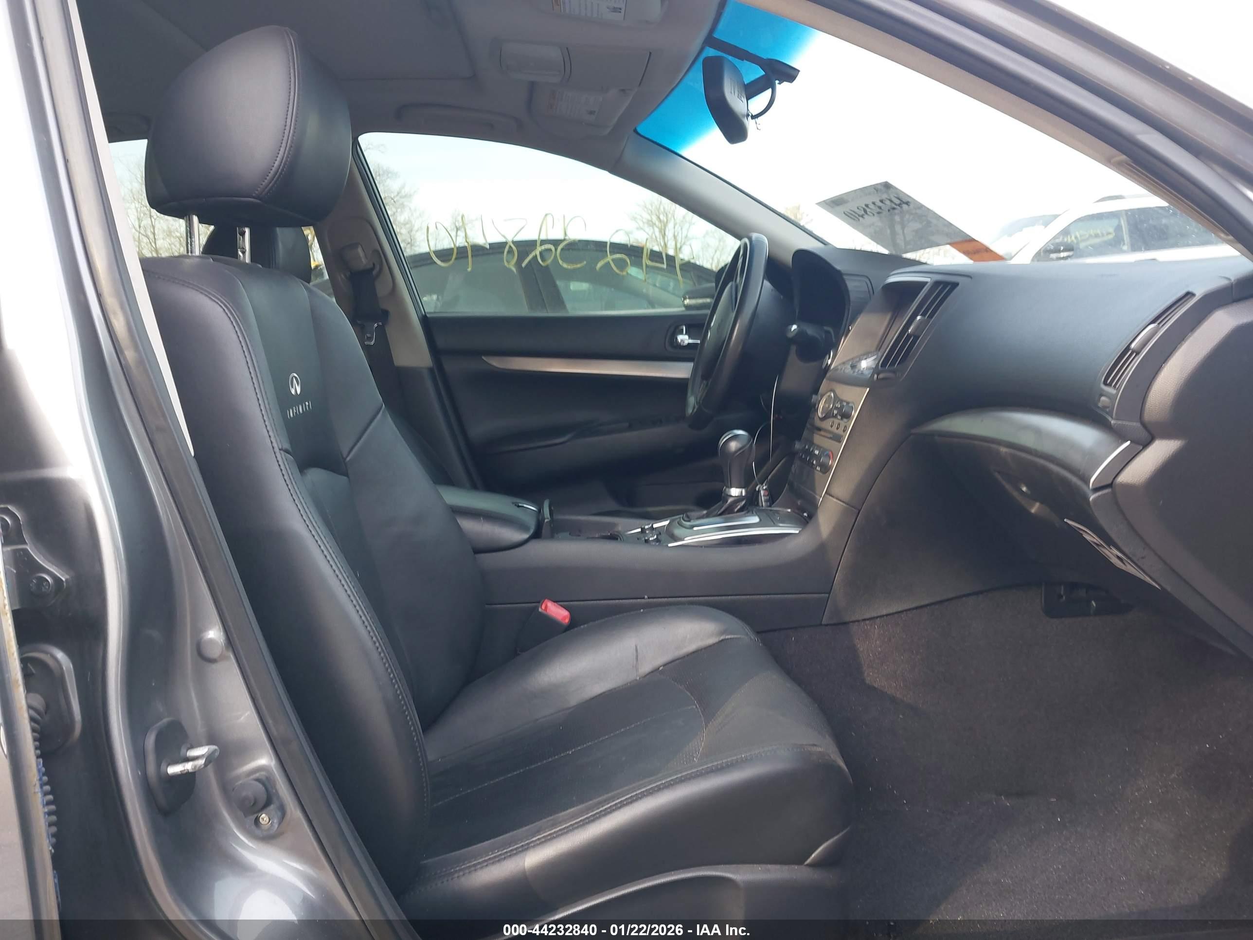 INFINITI G37X image 5