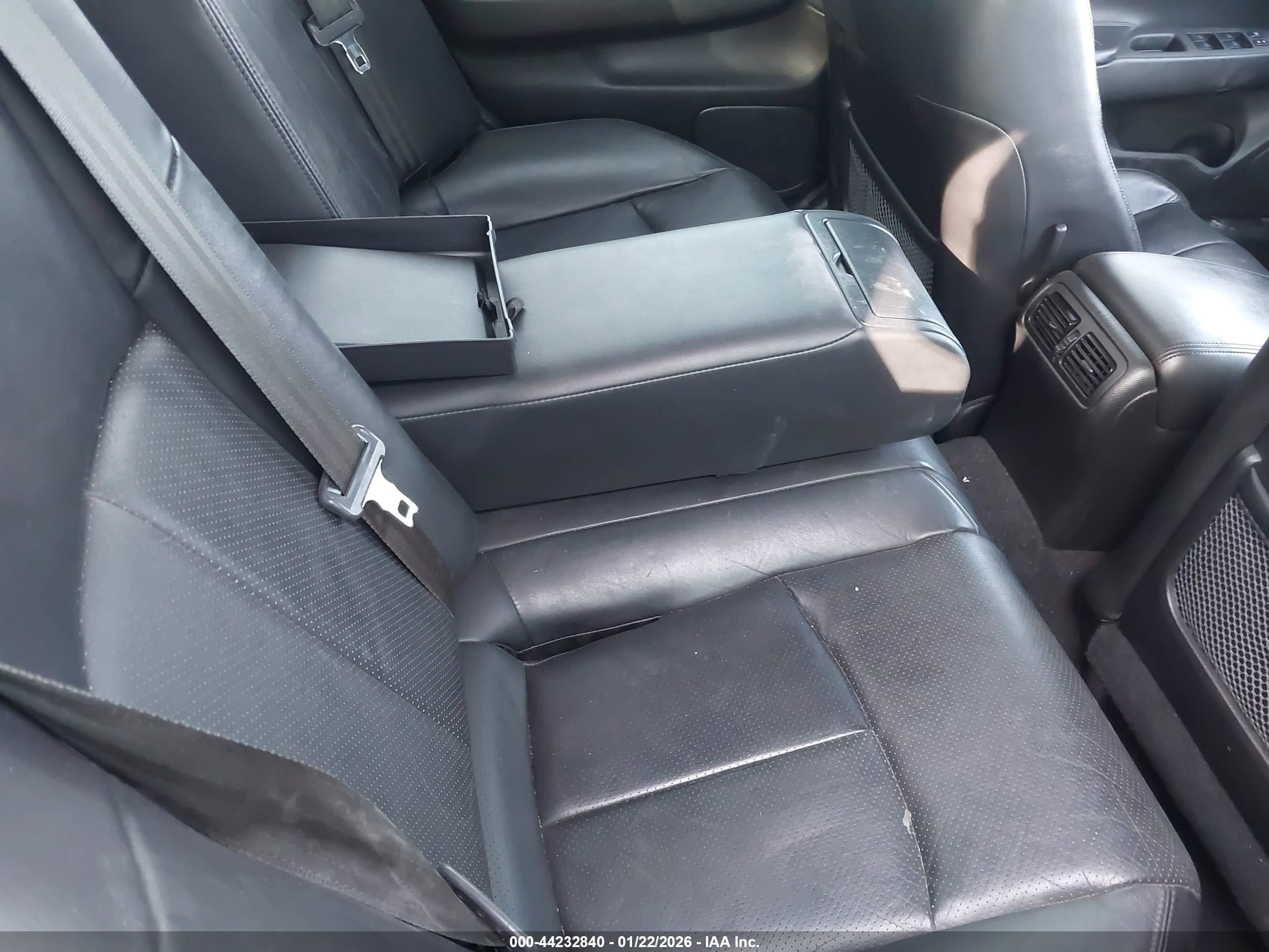 INFINITI G37X image 8