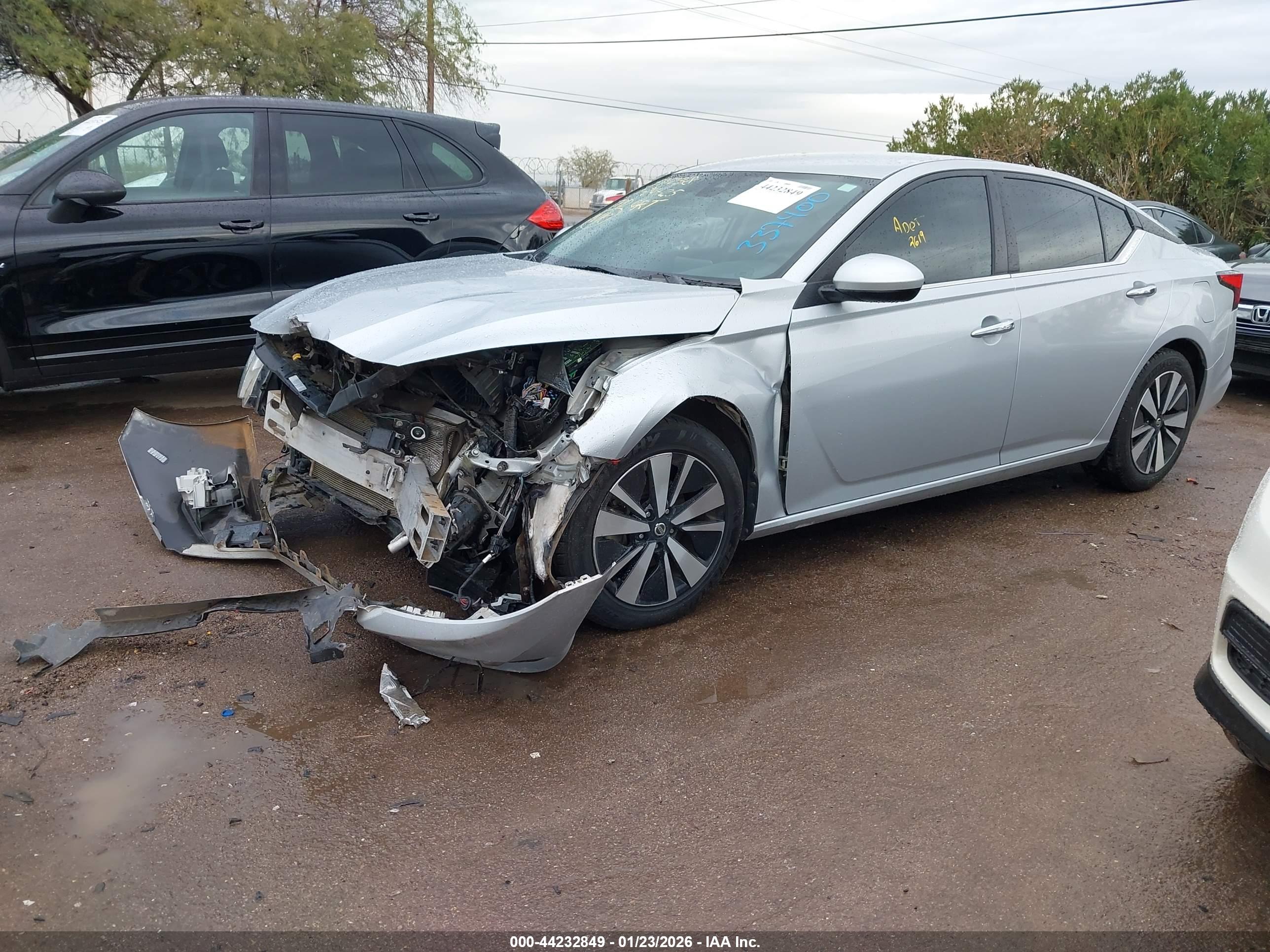 NISSAN ALTIMA image 2
