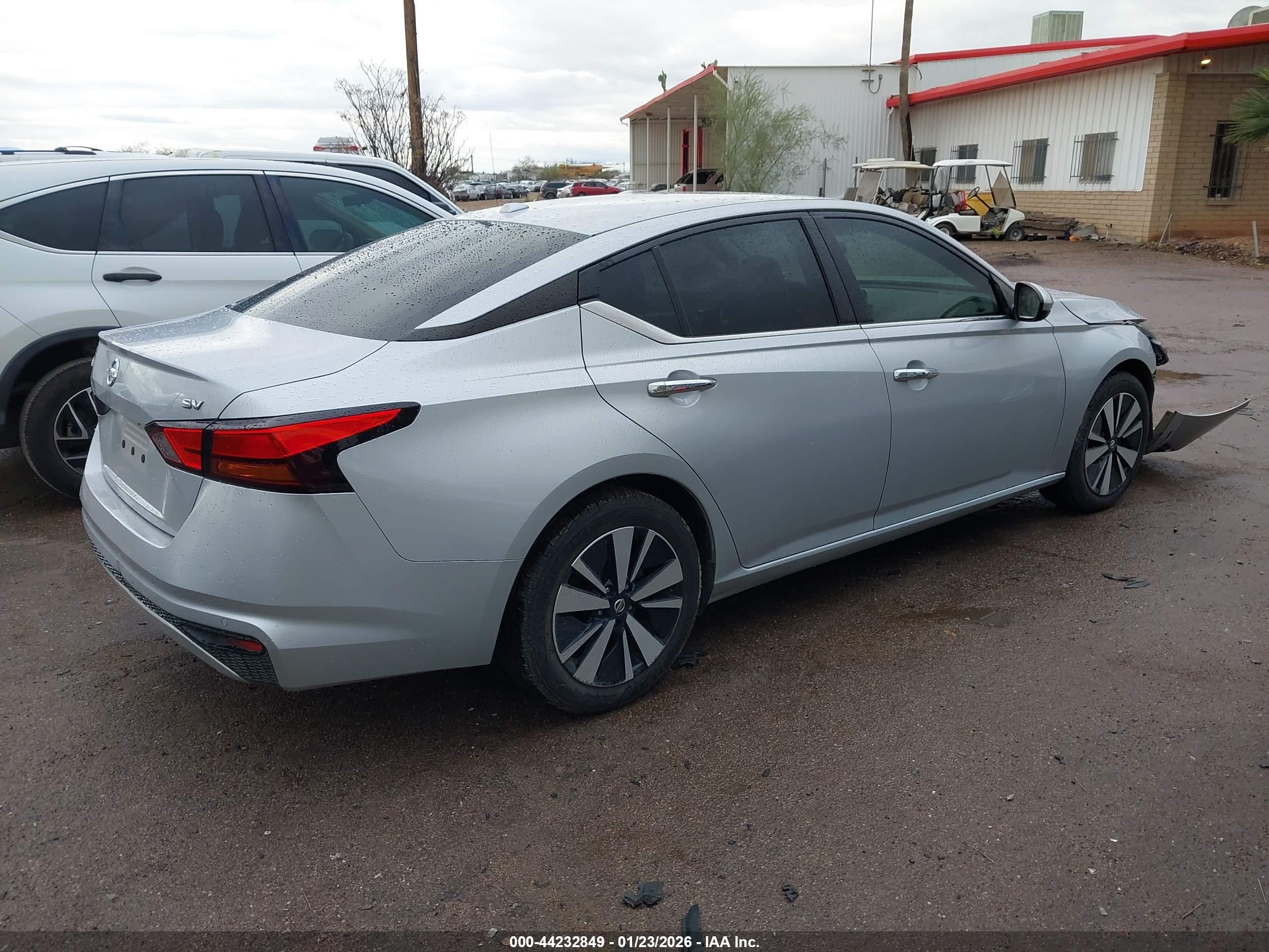 NISSAN ALTIMA image 4