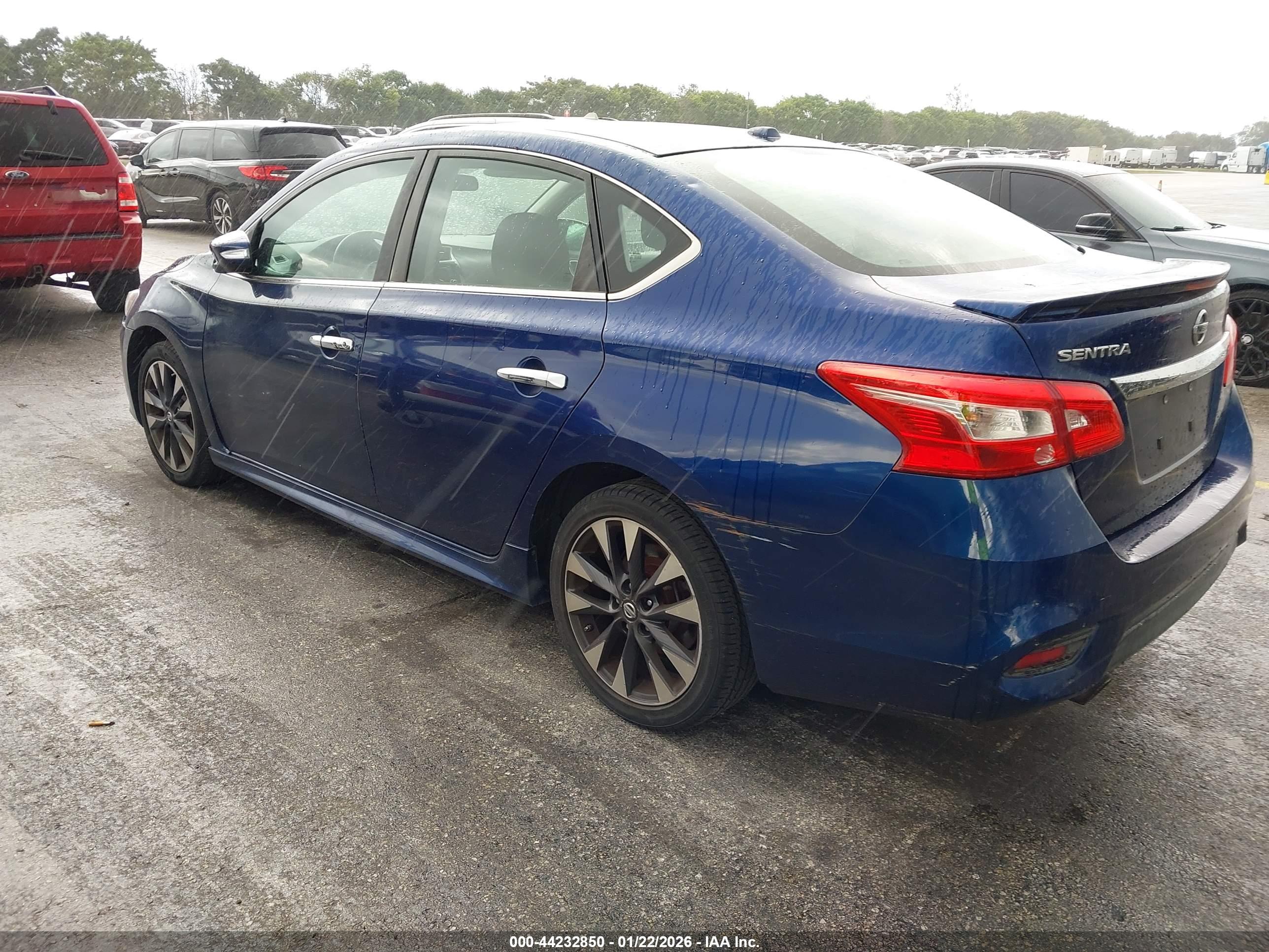 NISSAN SENTRA image 3