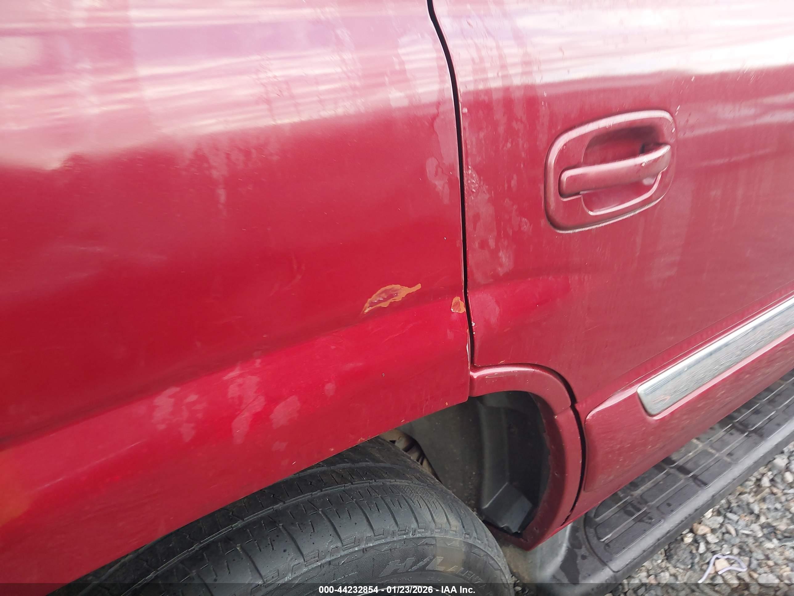 GMC YUKON image 6