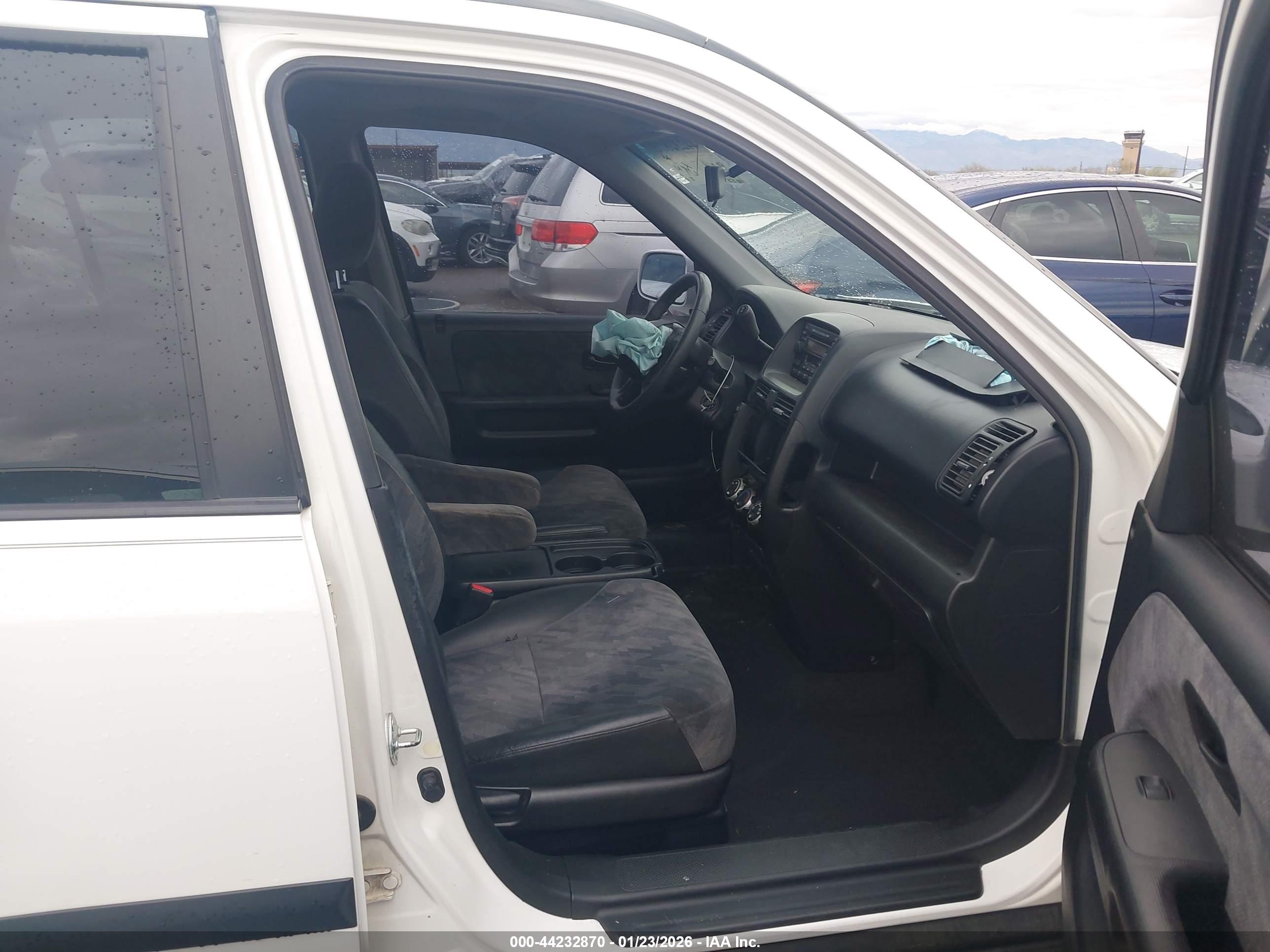 HONDA CR-V image 5