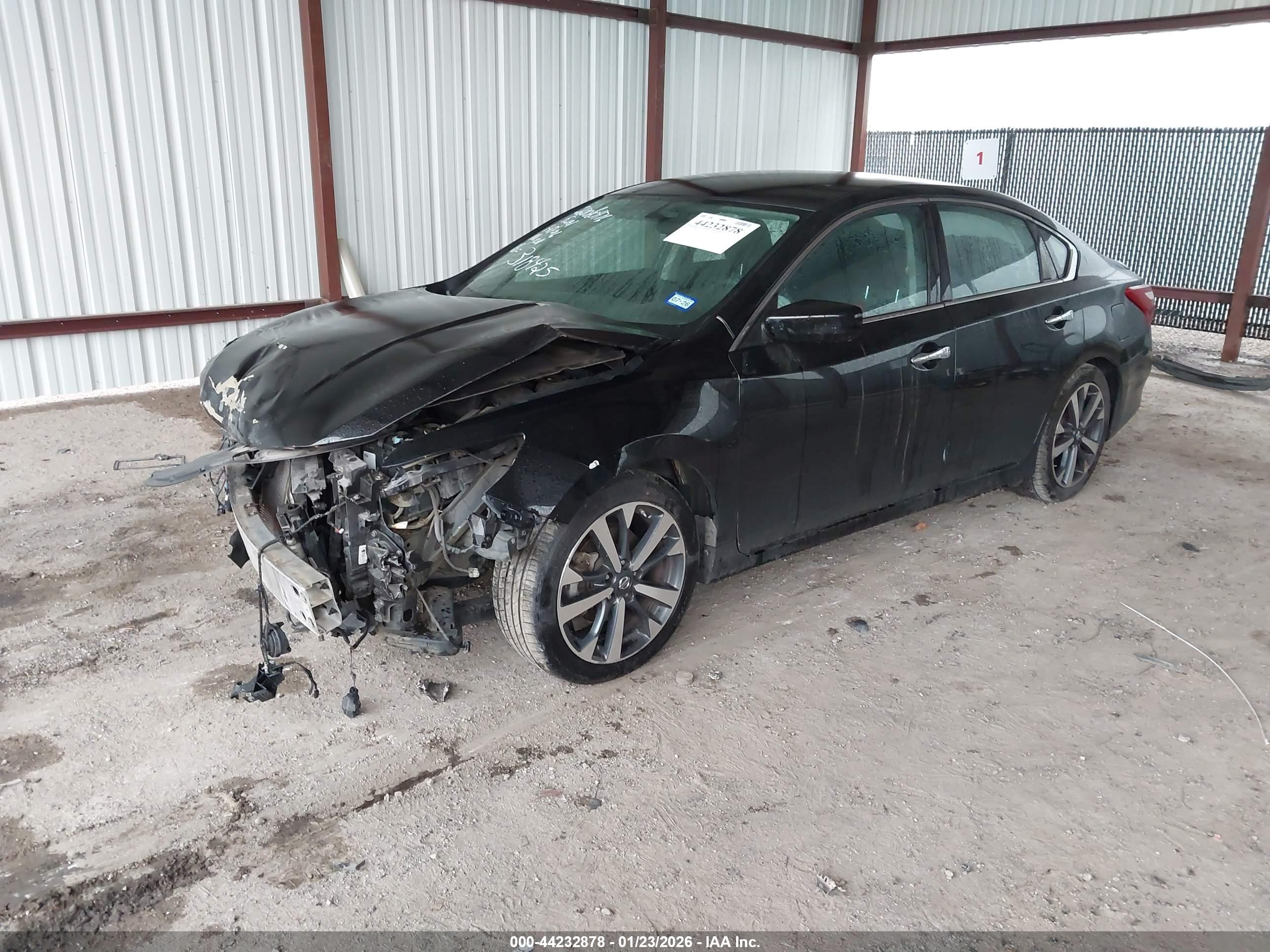 NISSAN ALTIMA image 2