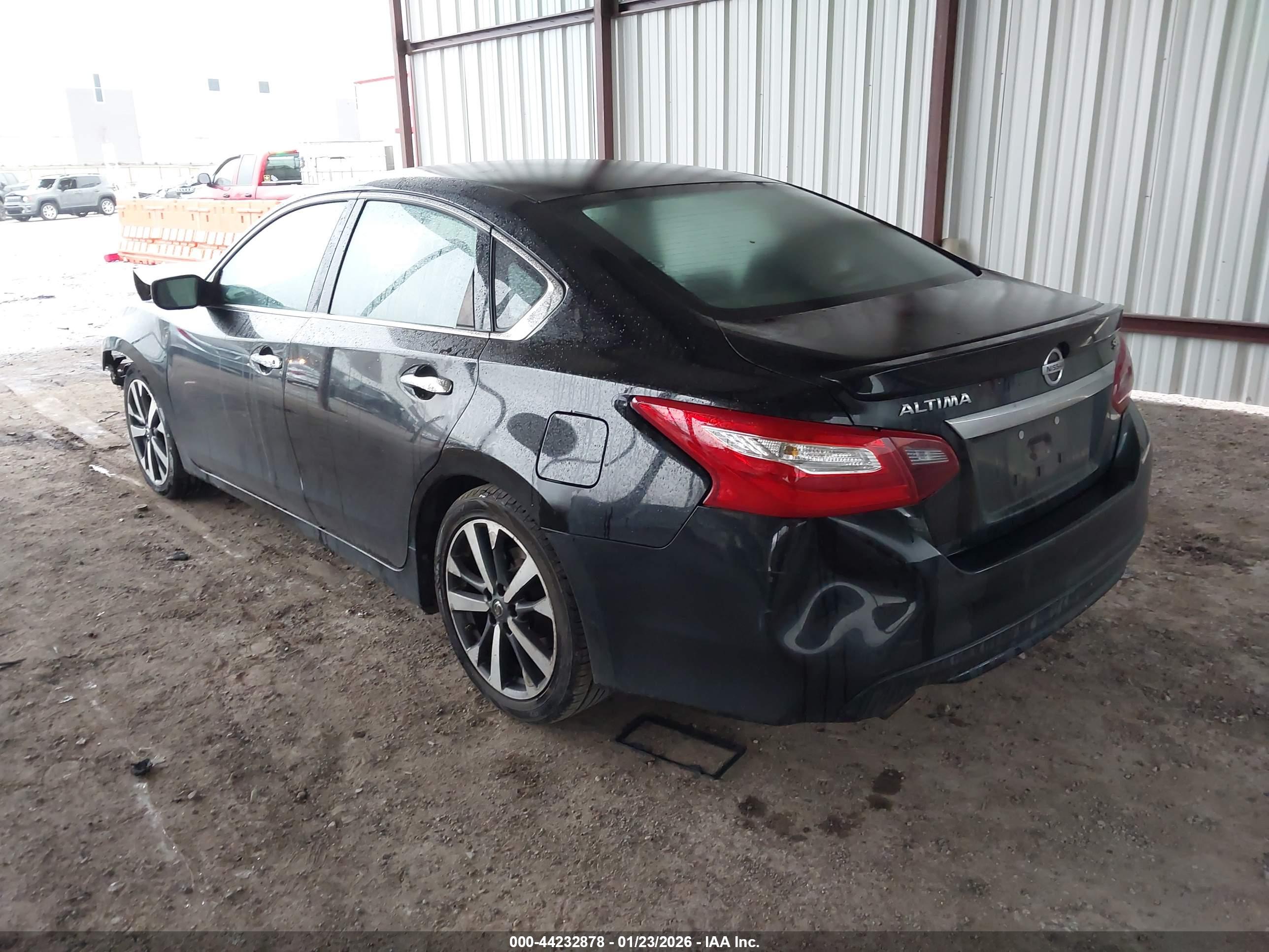 NISSAN ALTIMA image 3