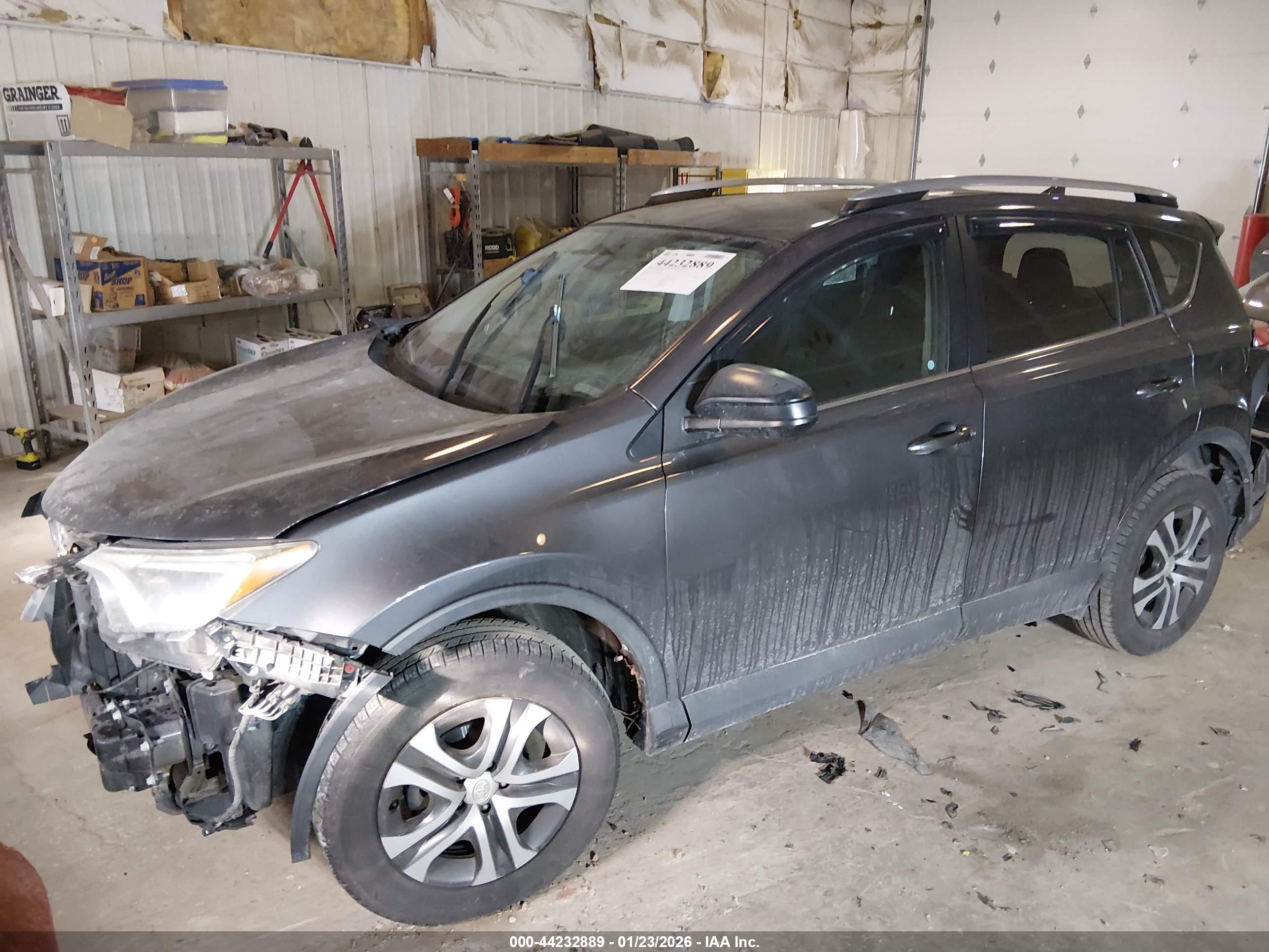 TOYOTA RAV4 image 2