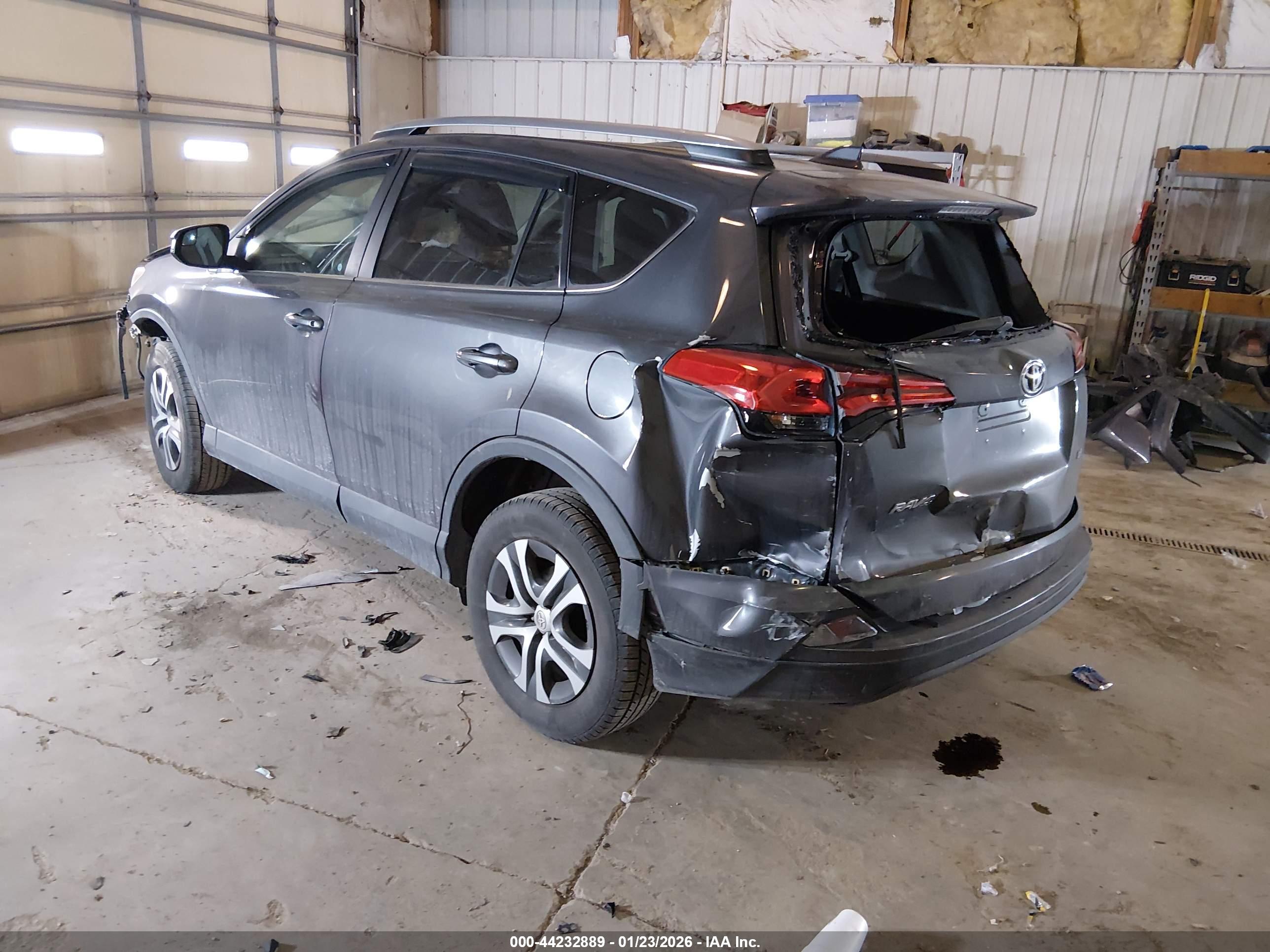 TOYOTA RAV4 image 3