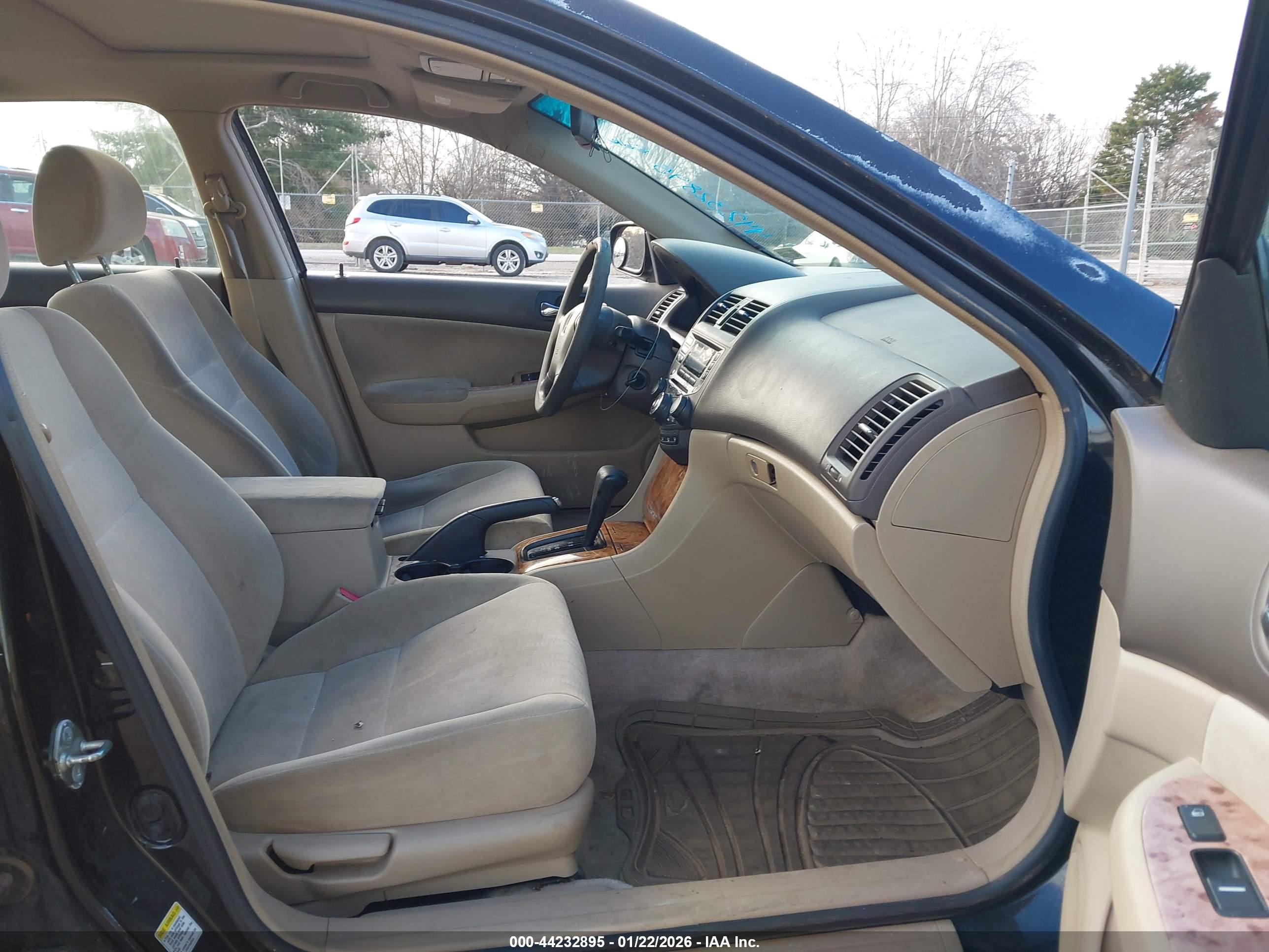 HONDA ACCORD image 5