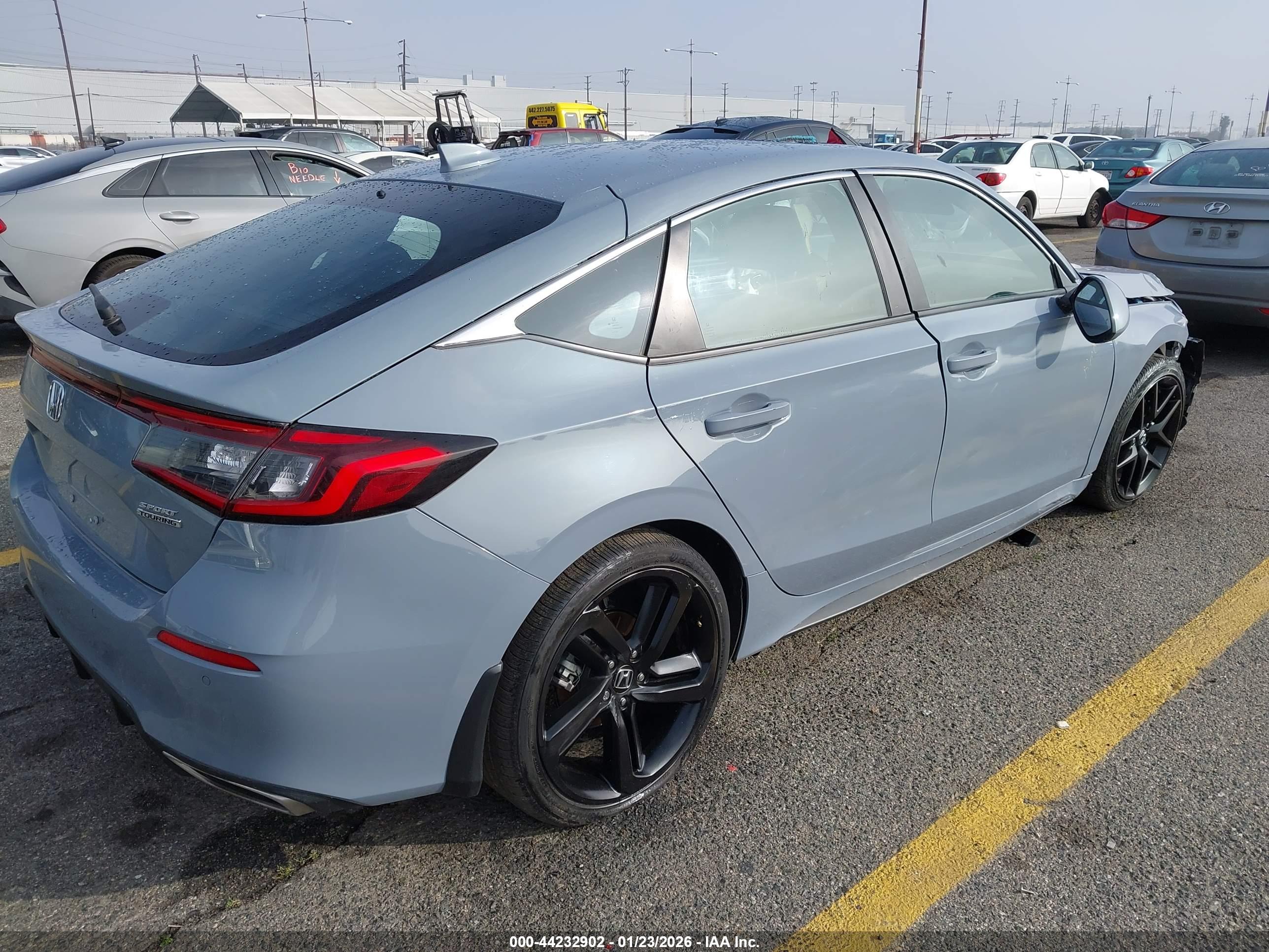HONDA CIVIC image 4