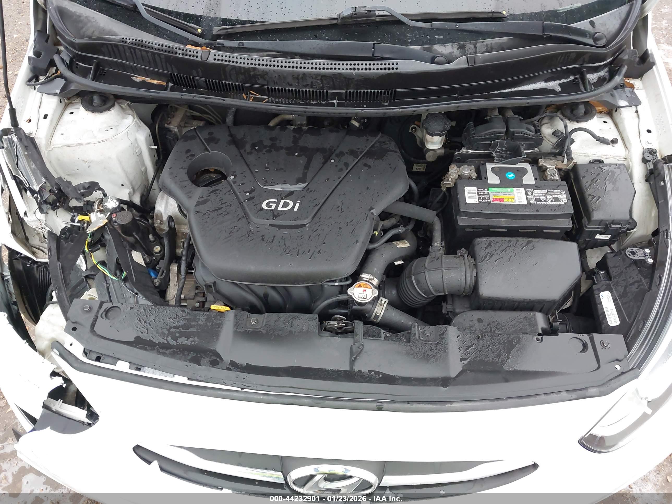 HYUNDAI ACCENT image 10