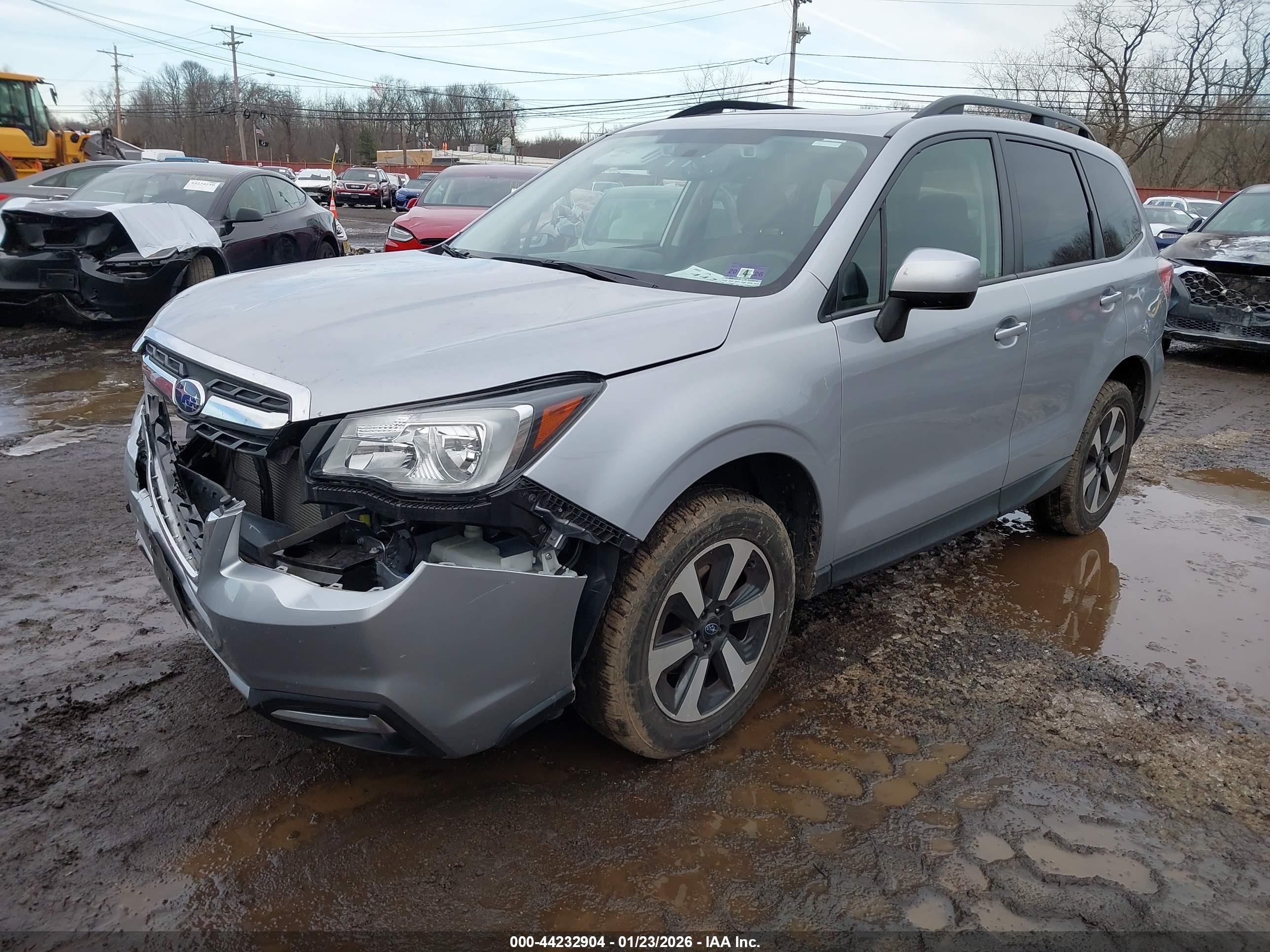 SUBARU FORESTER image 2