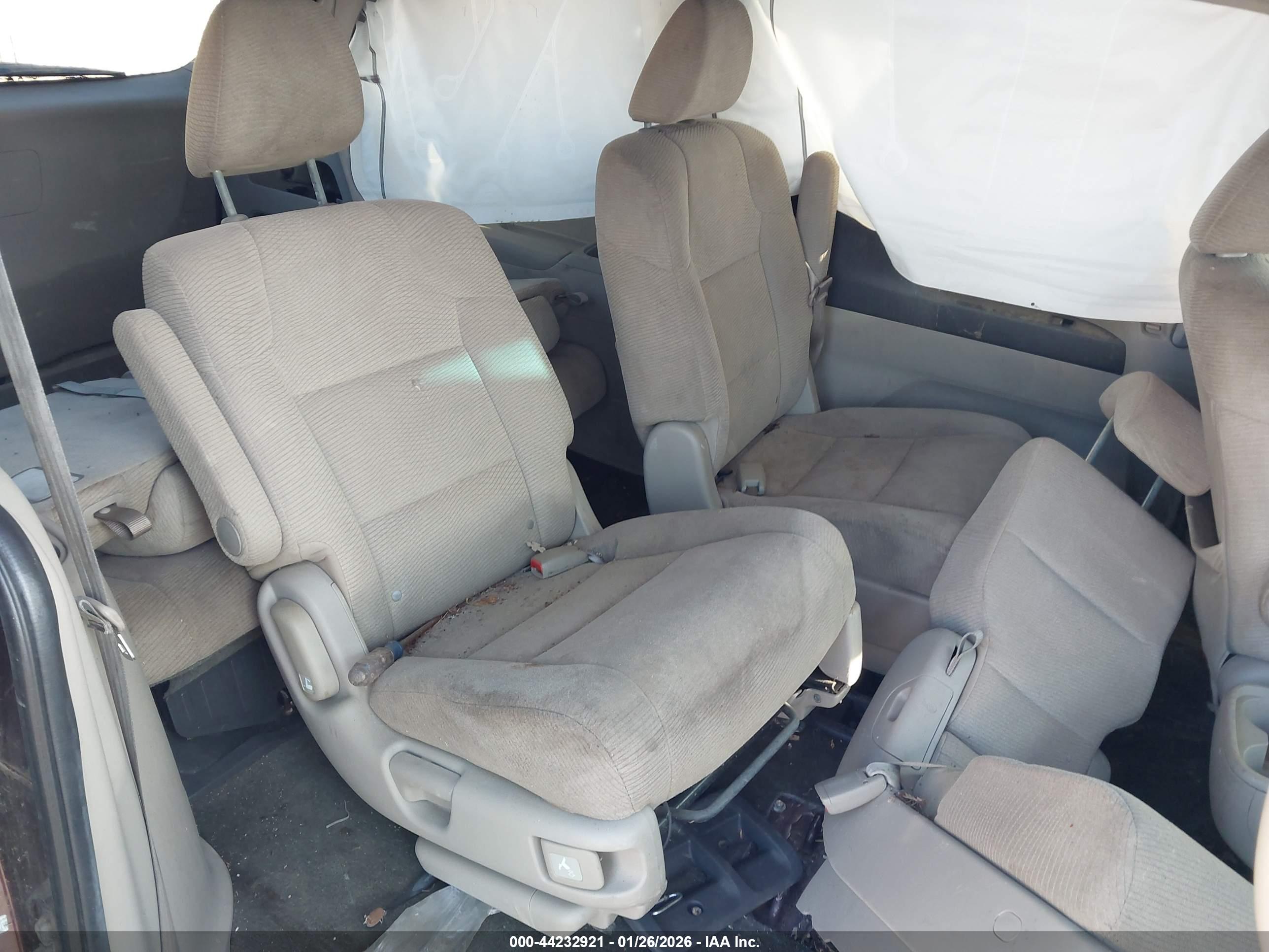 HONDA ODYSSEY image 8