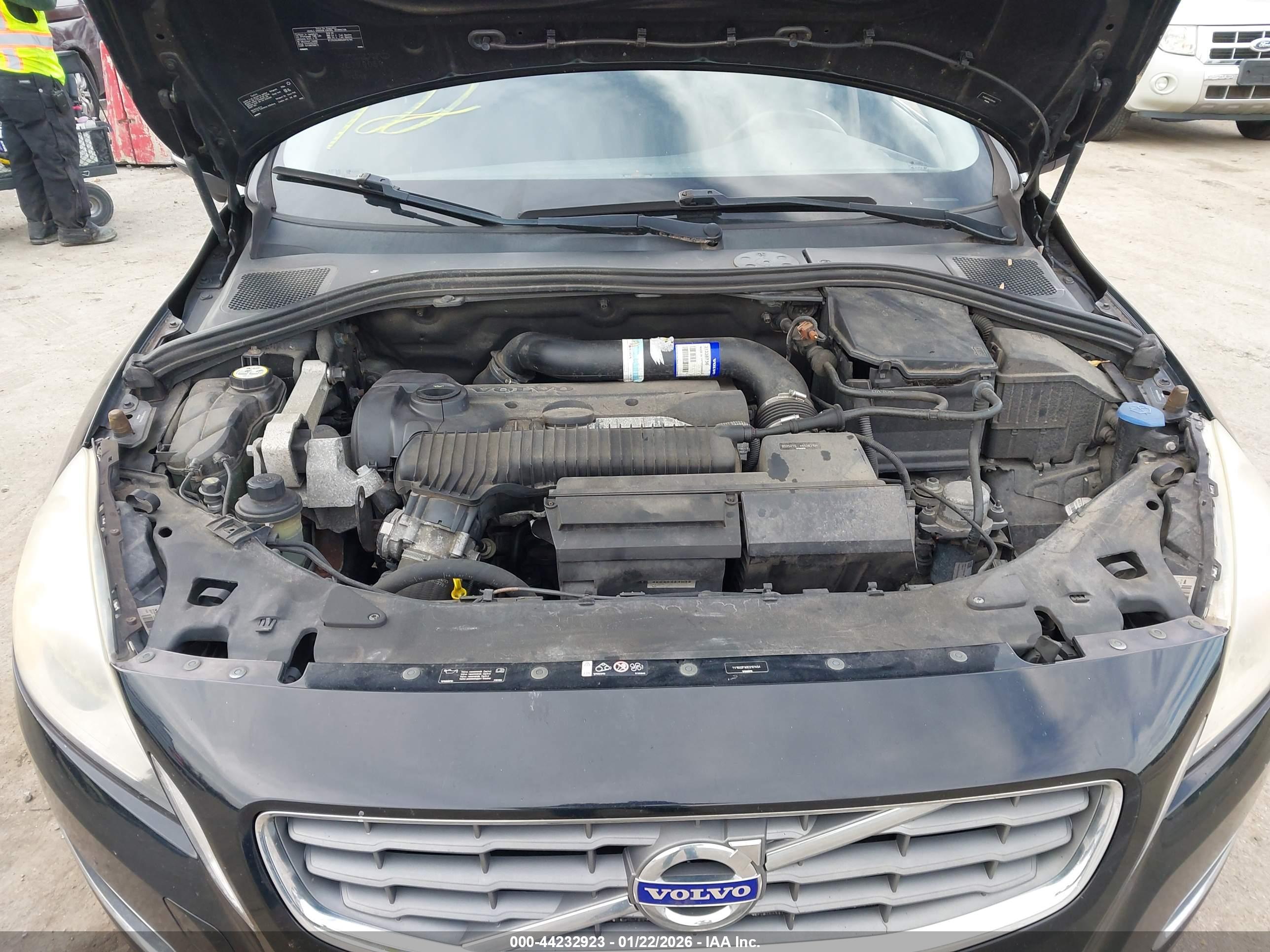 VOLVO S60 image 10