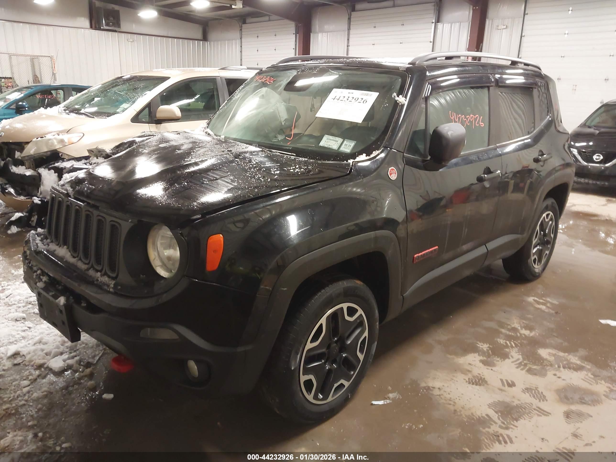 JEEP RENEGADE image 2