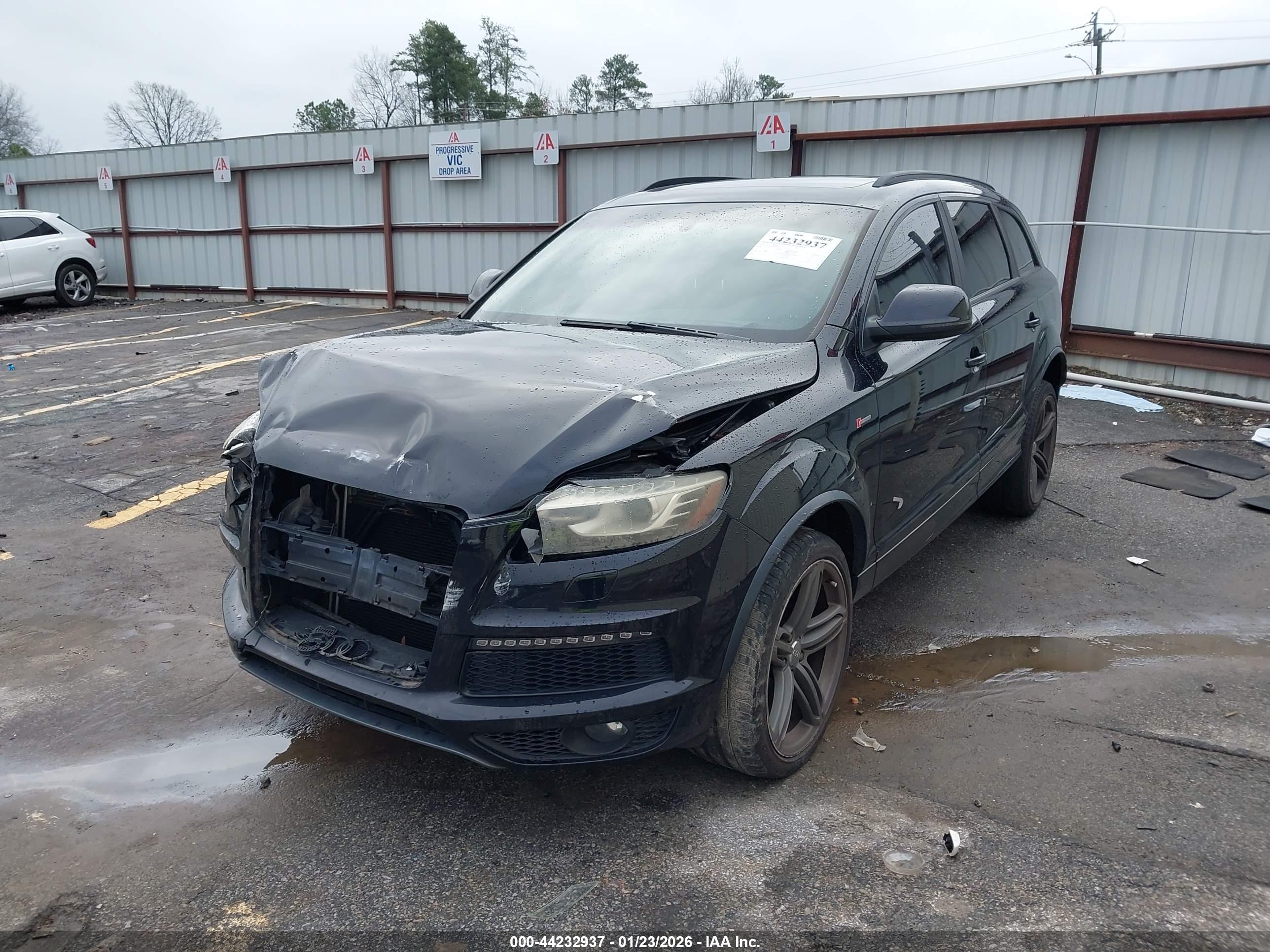 AUDI Q7 image 2