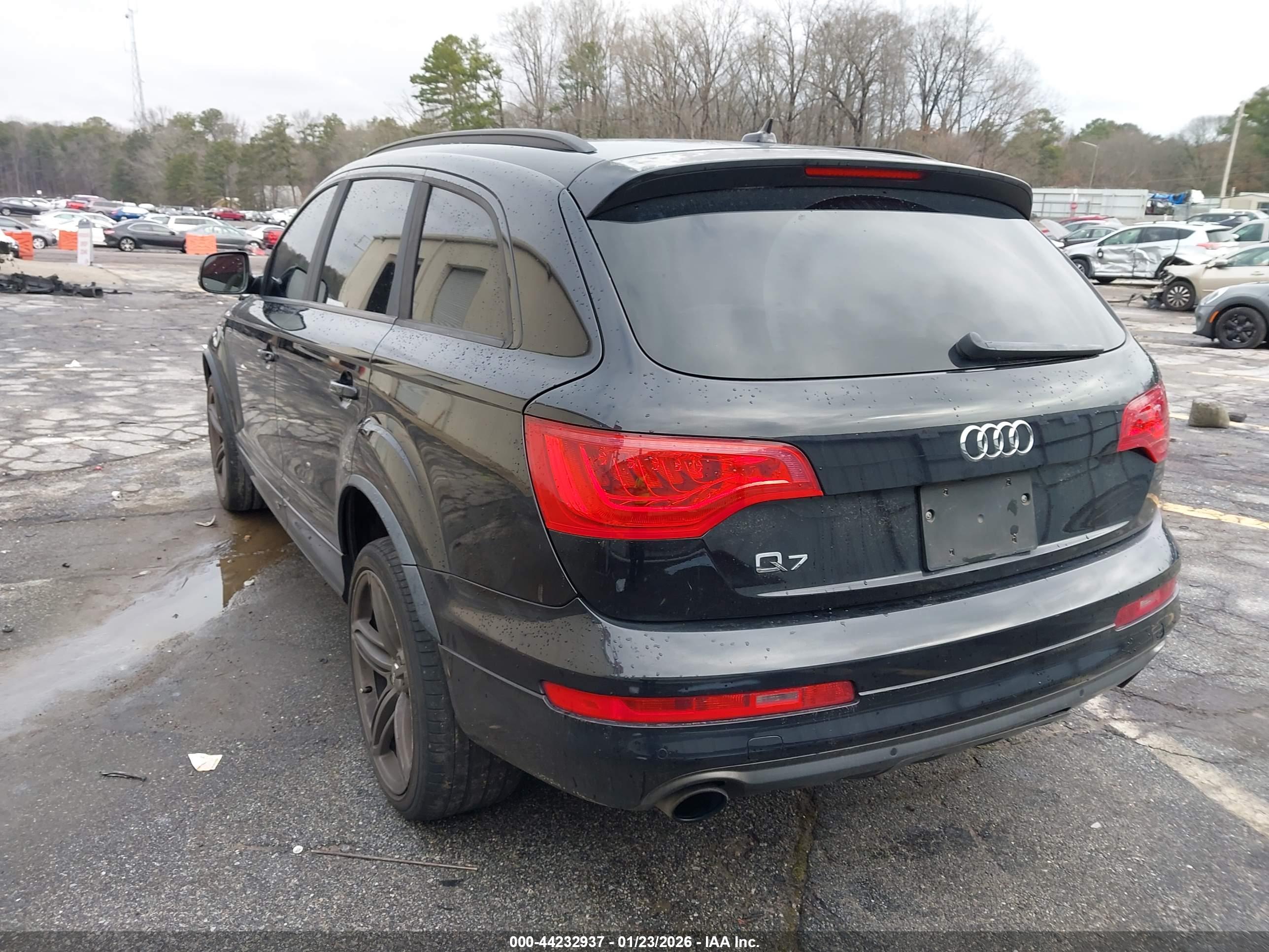 AUDI Q7 image 3