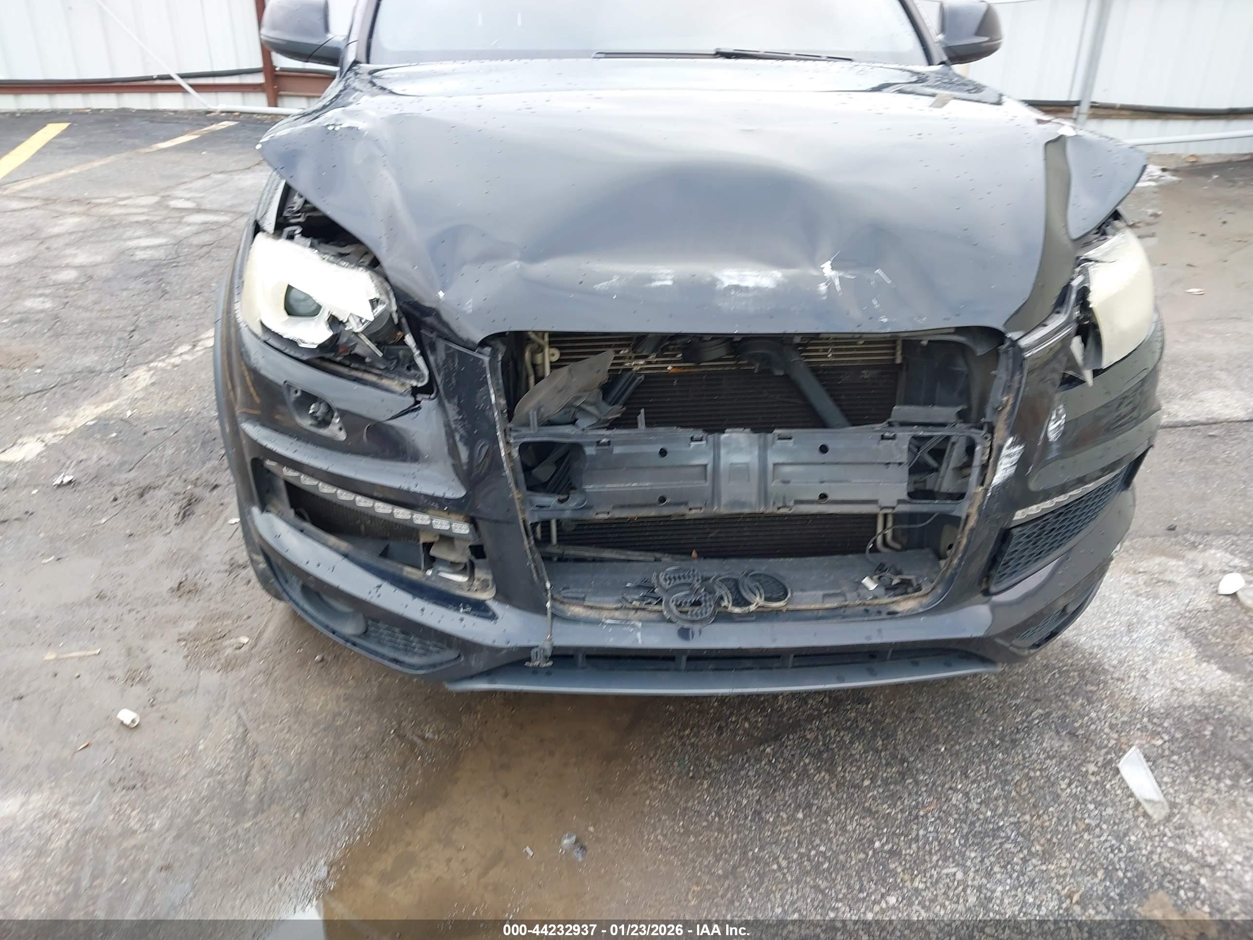 AUDI Q7 image 6