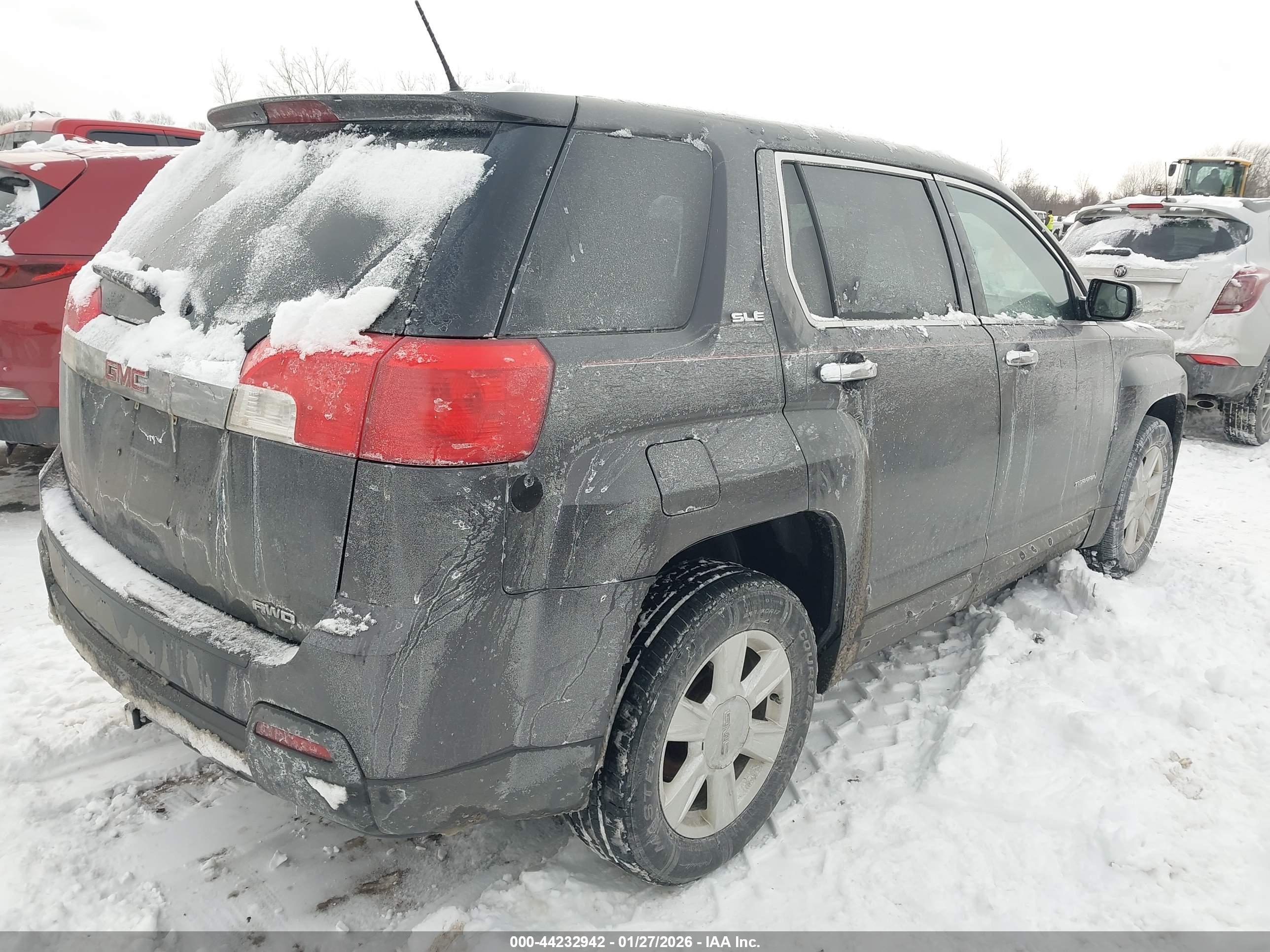 GMC TERRAIN image 4