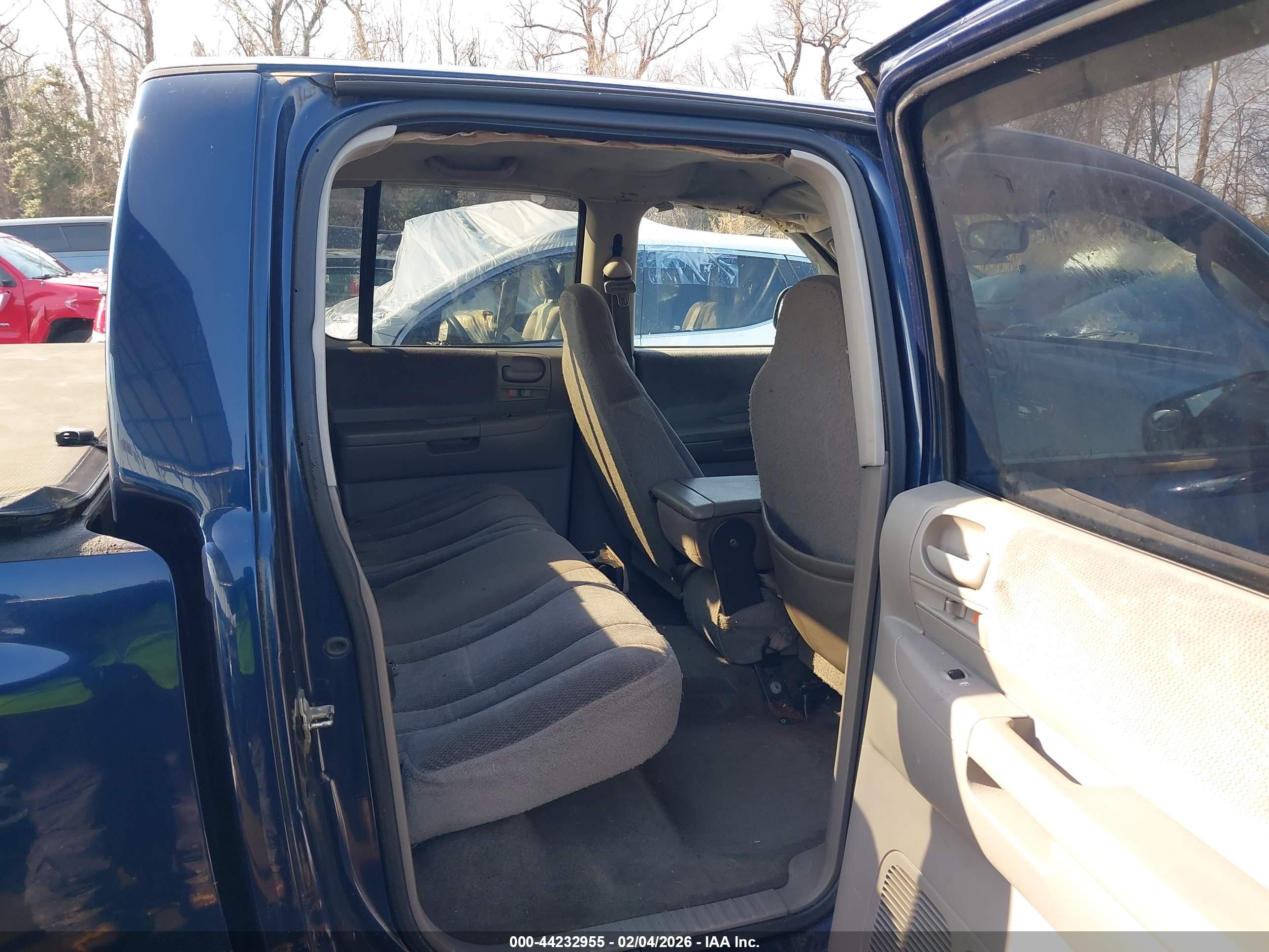 DODGE DAKOTA image 8