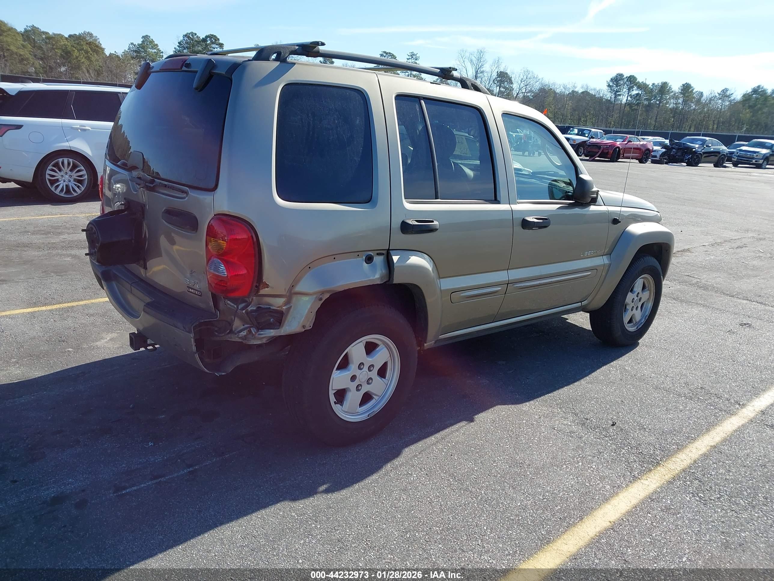 JEEP LIBERTY image 4