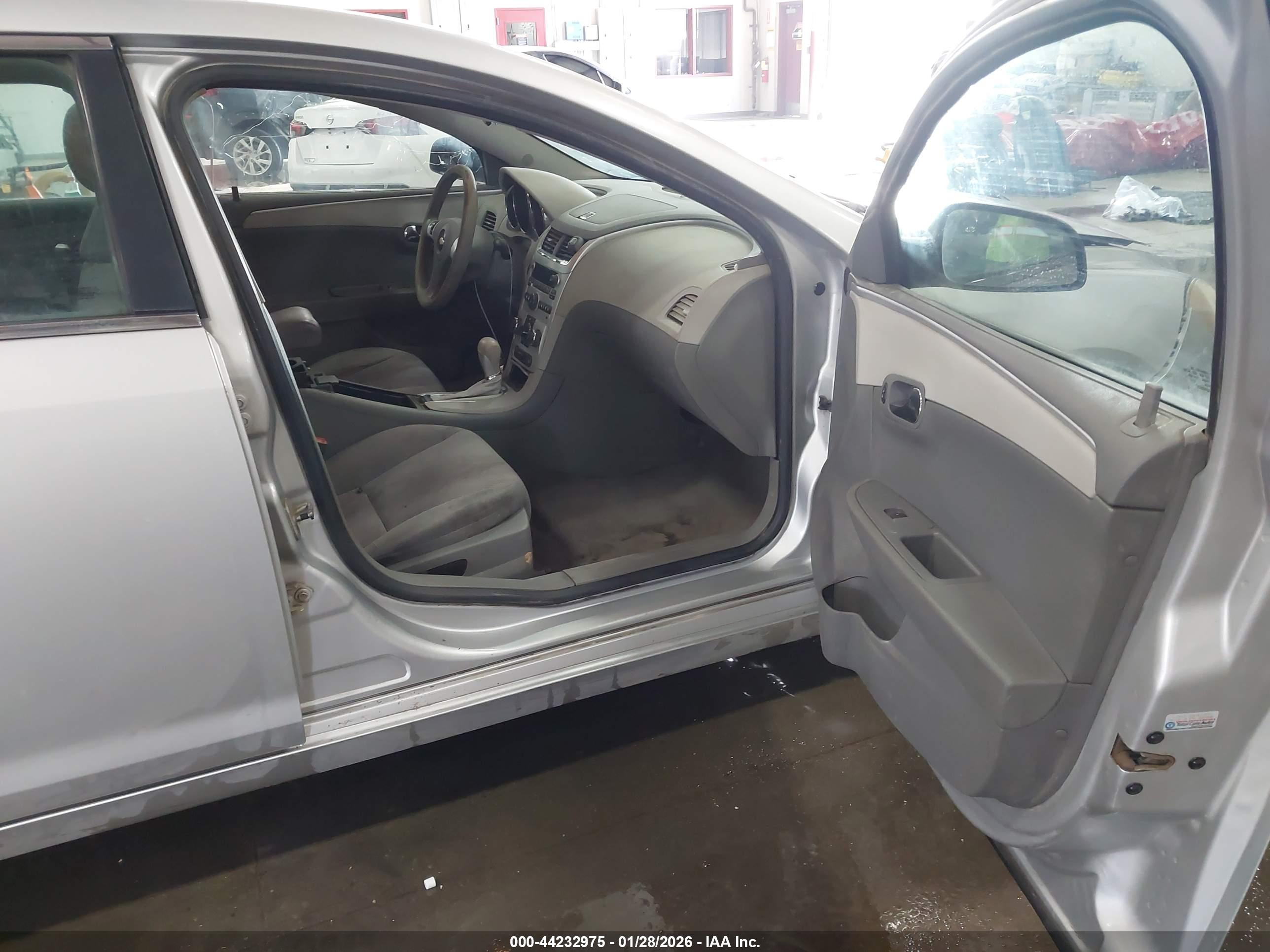 CHEVROLET MALIBU image 5