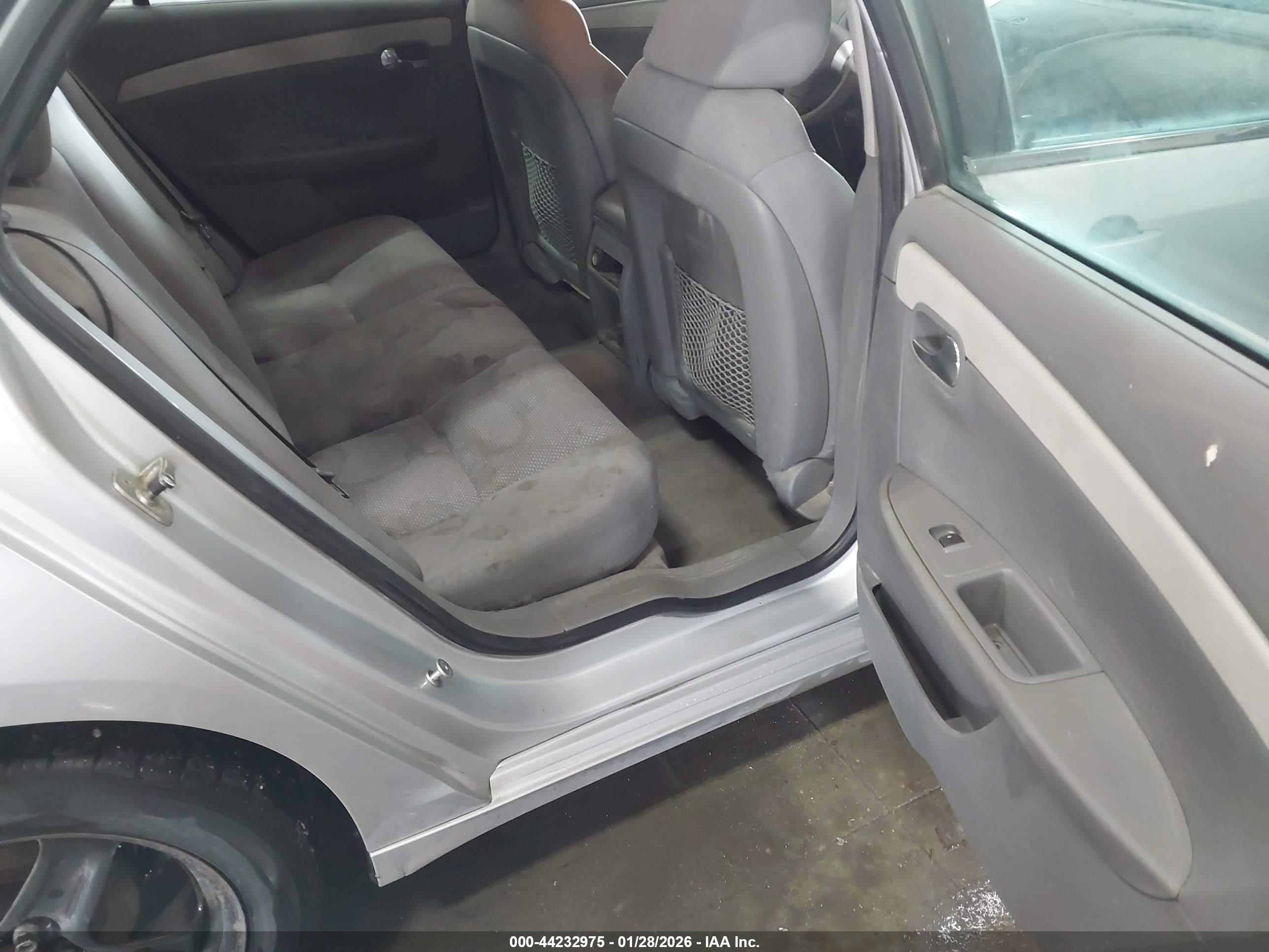 CHEVROLET MALIBU image 8