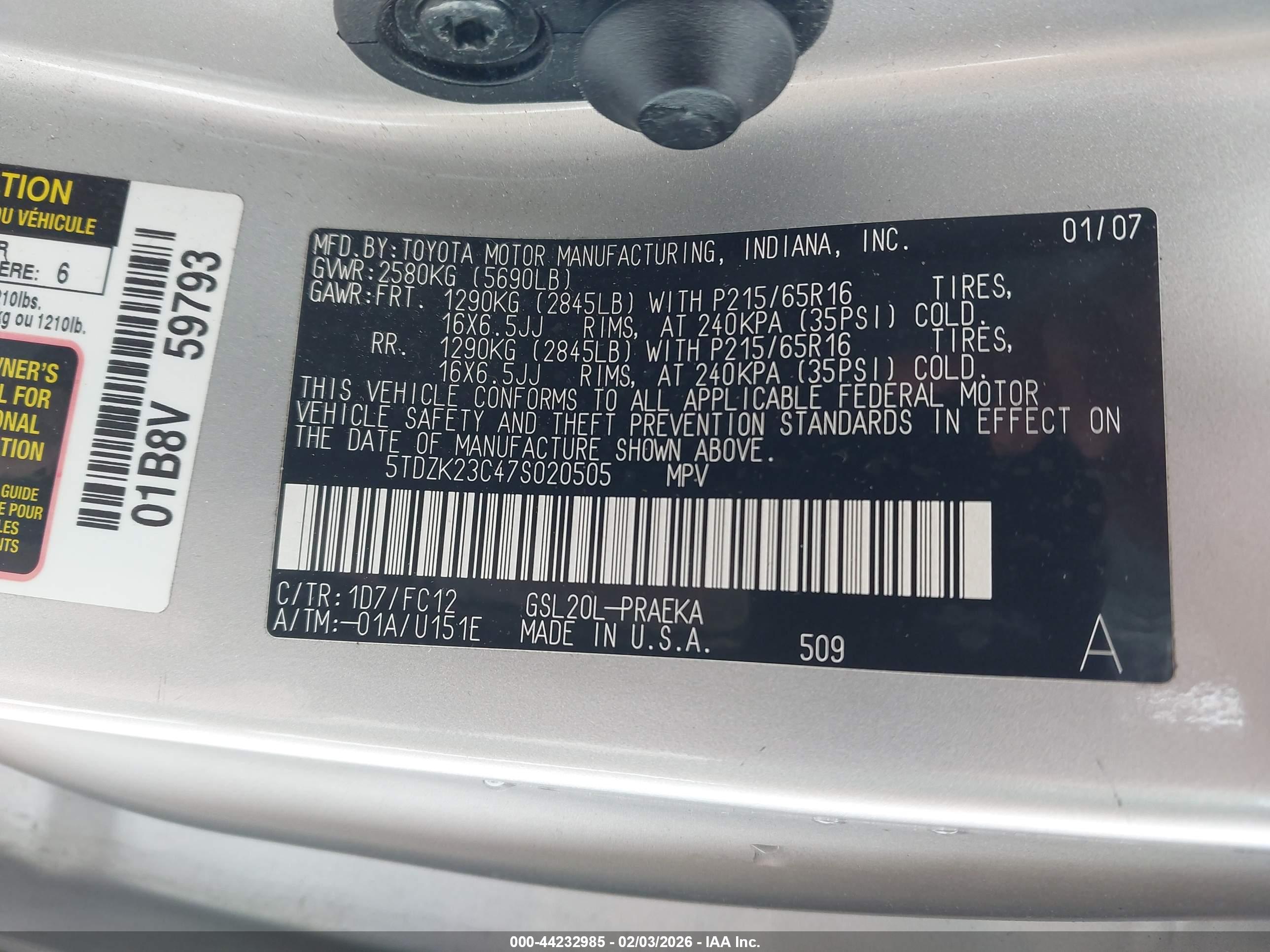 TOYOTA SIENNA image 9