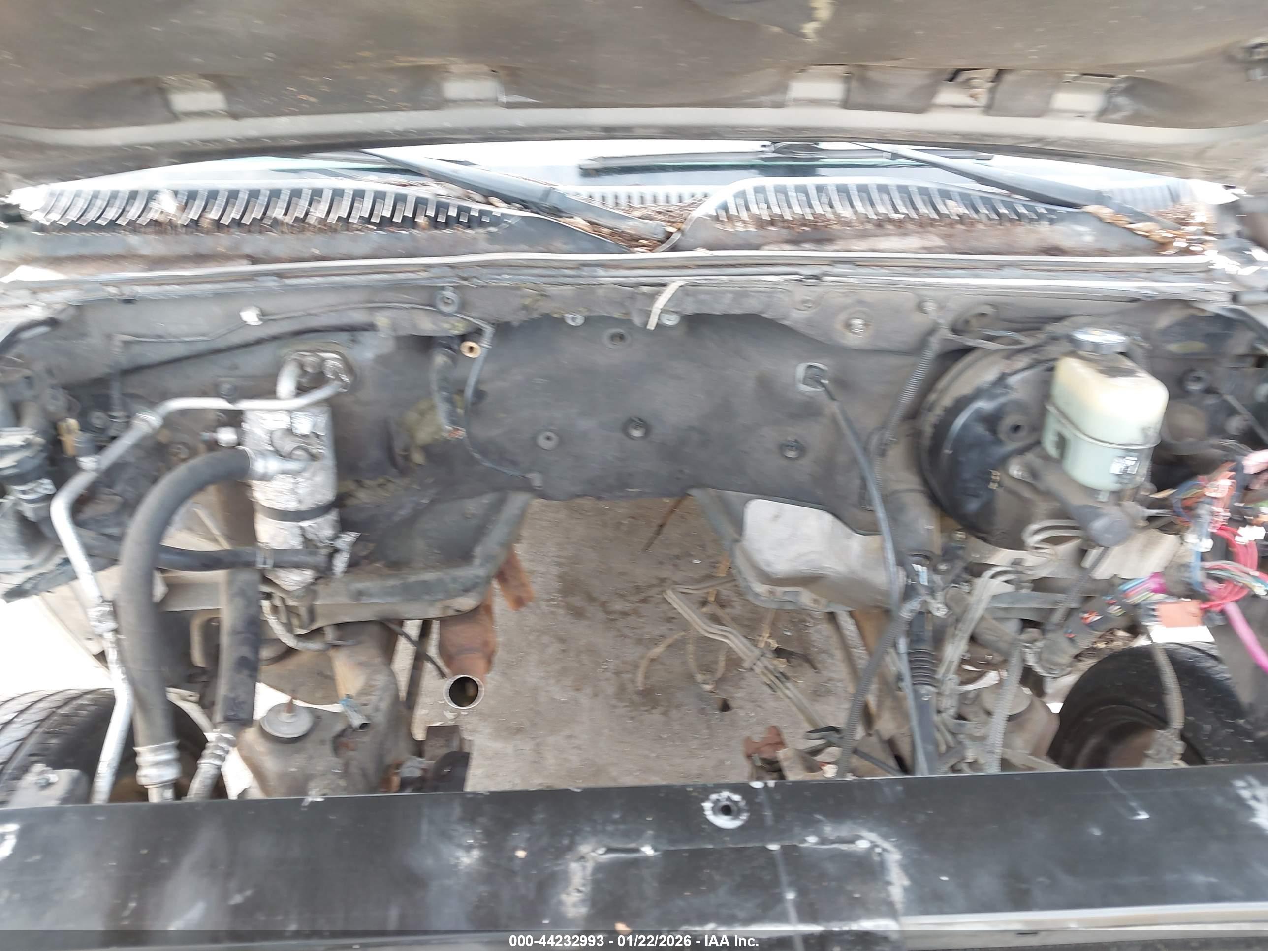 CHEVROLET TAHOE image 10