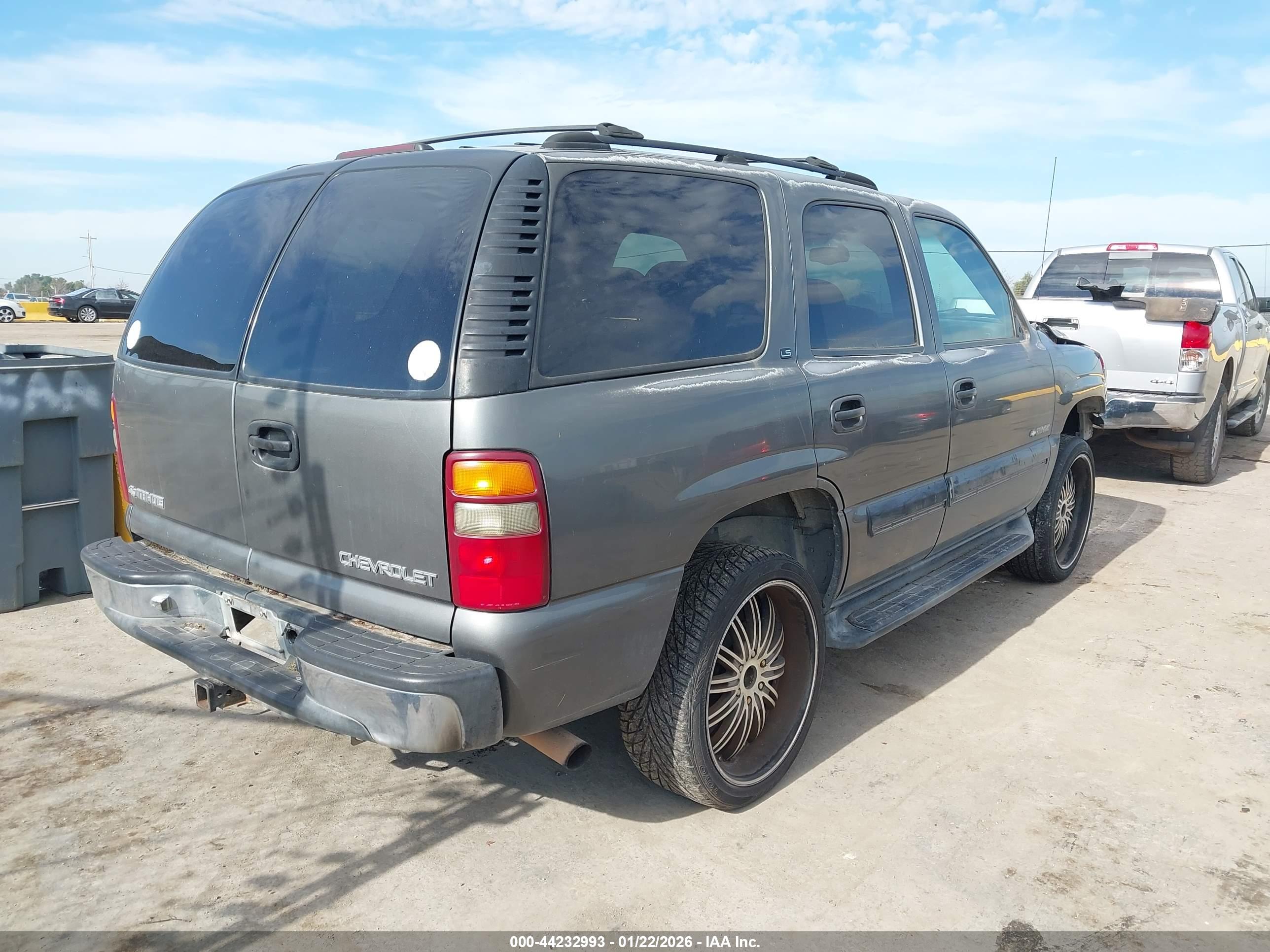 CHEVROLET TAHOE image 4