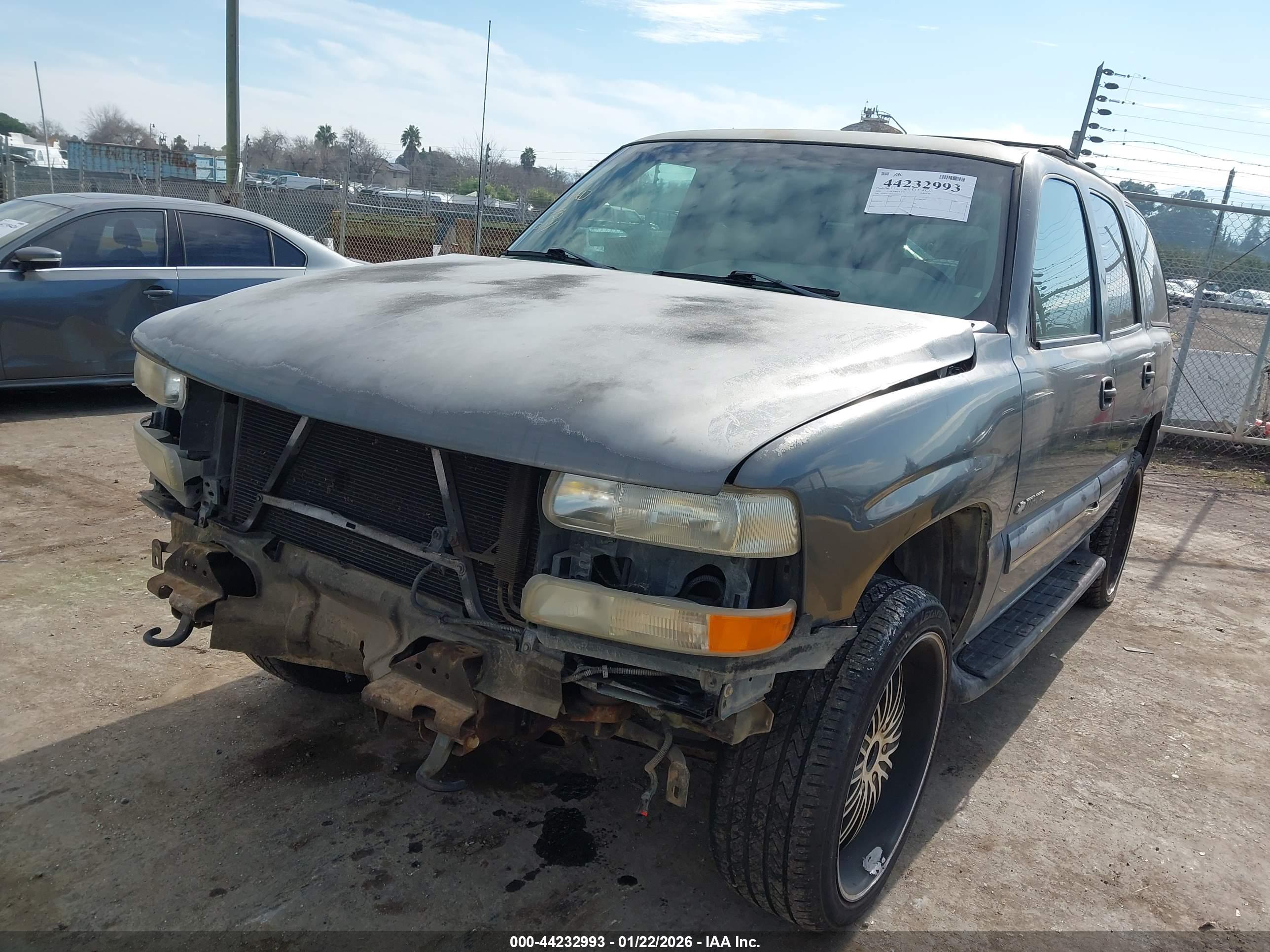 CHEVROLET TAHOE image 6